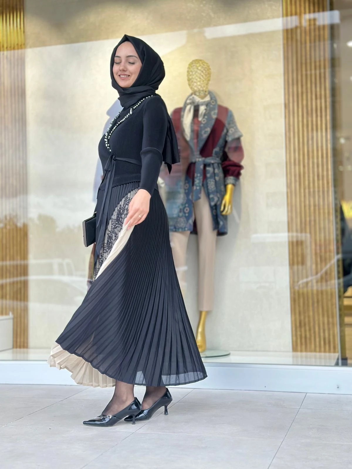 Yakası İncili Elbise-Tac 85270