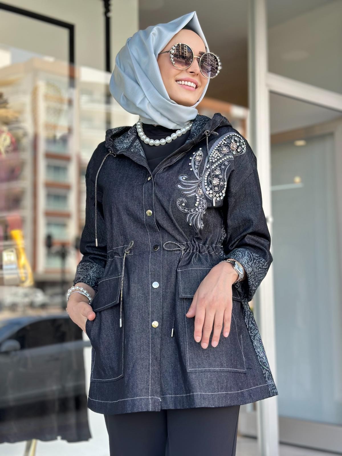 Omzu Nakışlı Kap-Tac 7935