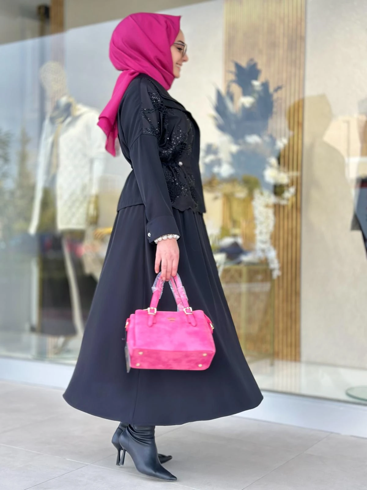 Dantelli Etekli Takım-Tac 1572