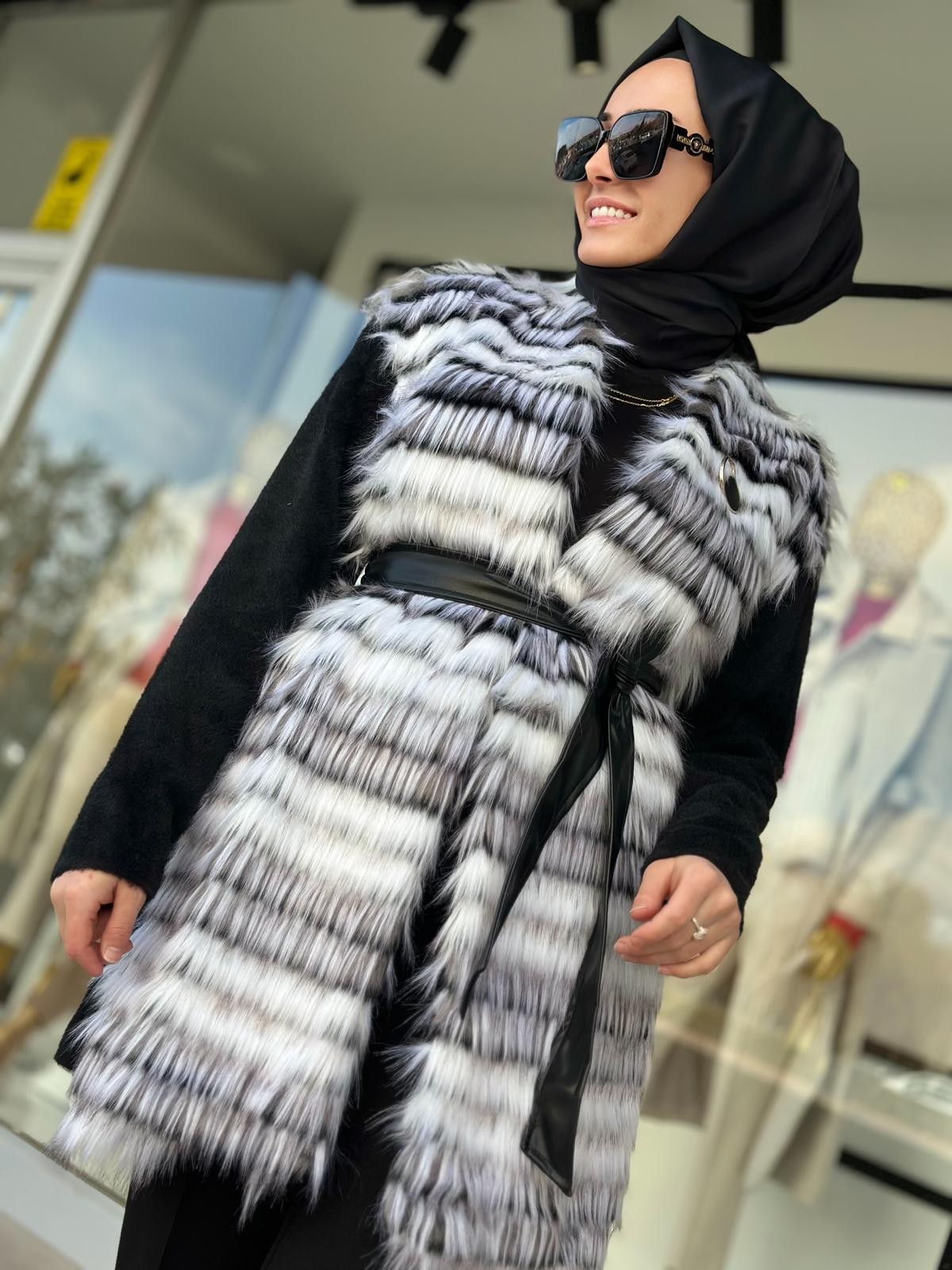 Tac 21617 1 Kürklü Deri Kuşaklı Hırka