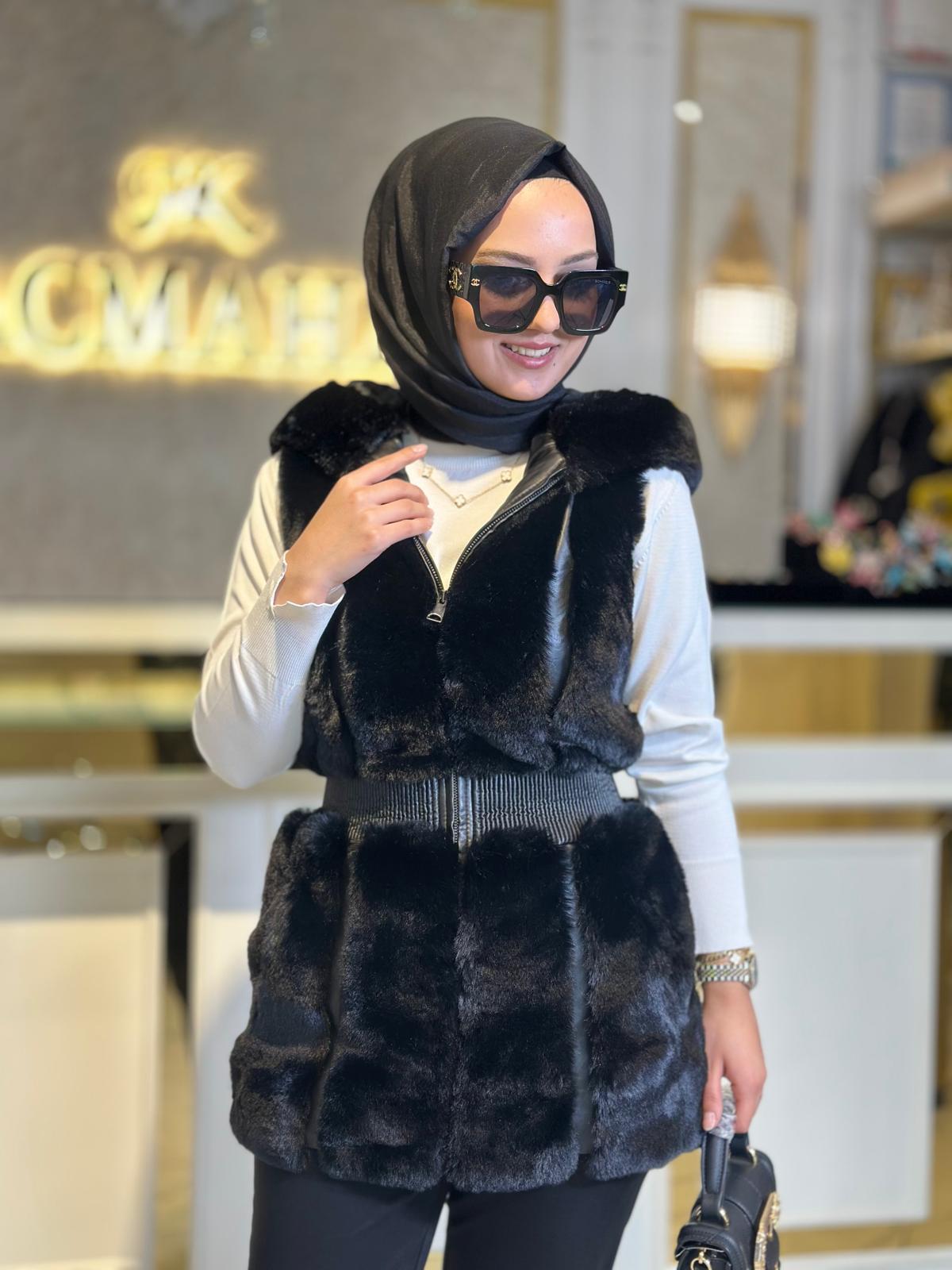 Brest Ribanalı Kürk Yelek-Tac 04591