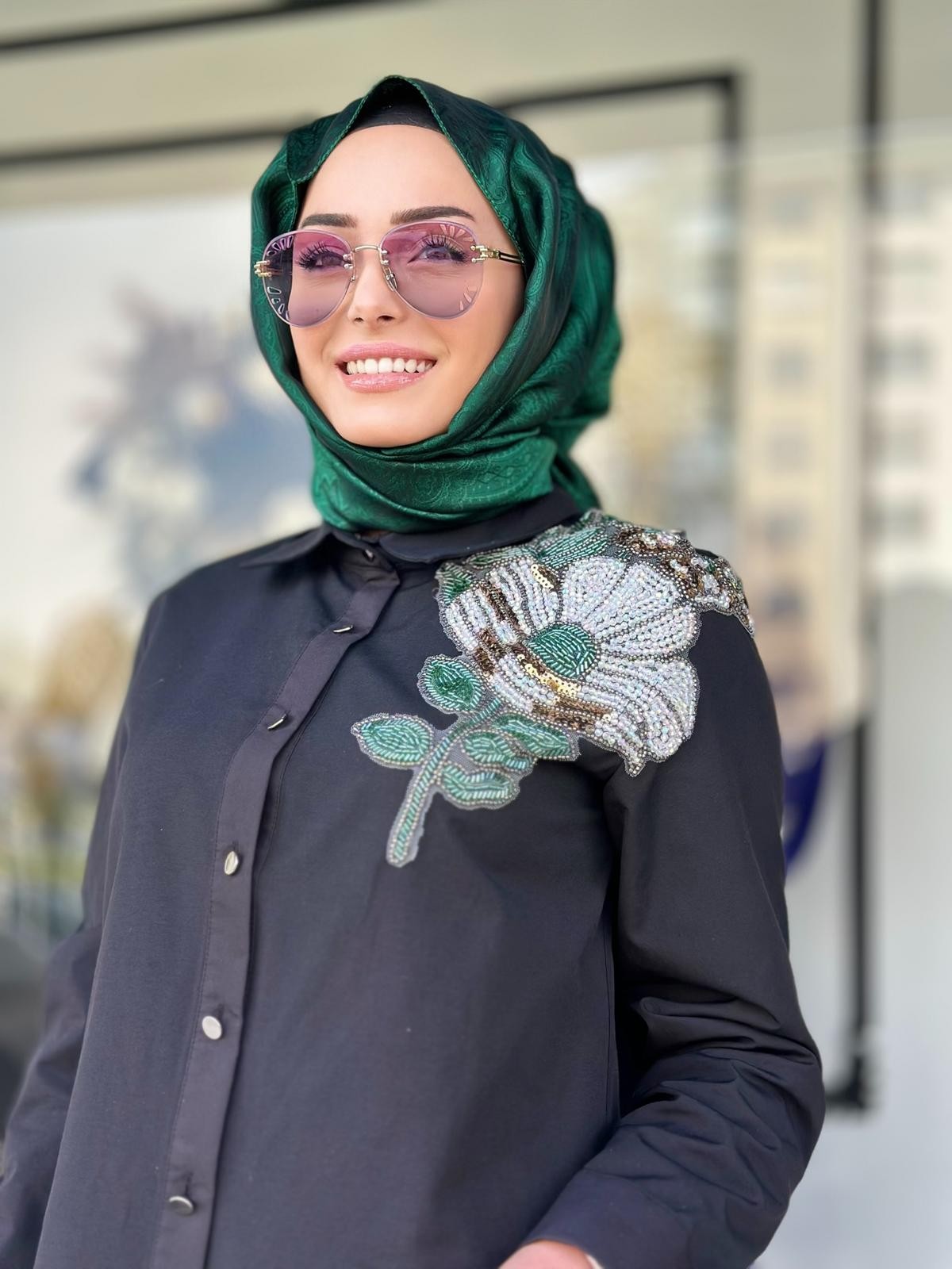 Çiçek İşlemeli Gömlek-Tac 3174