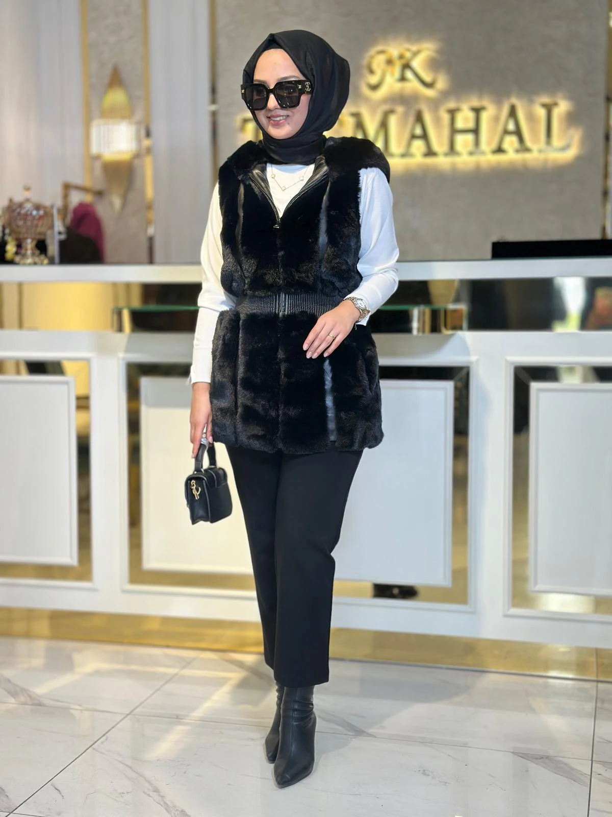 Brest Ribanalı Kürk Yelek-Tac 04591