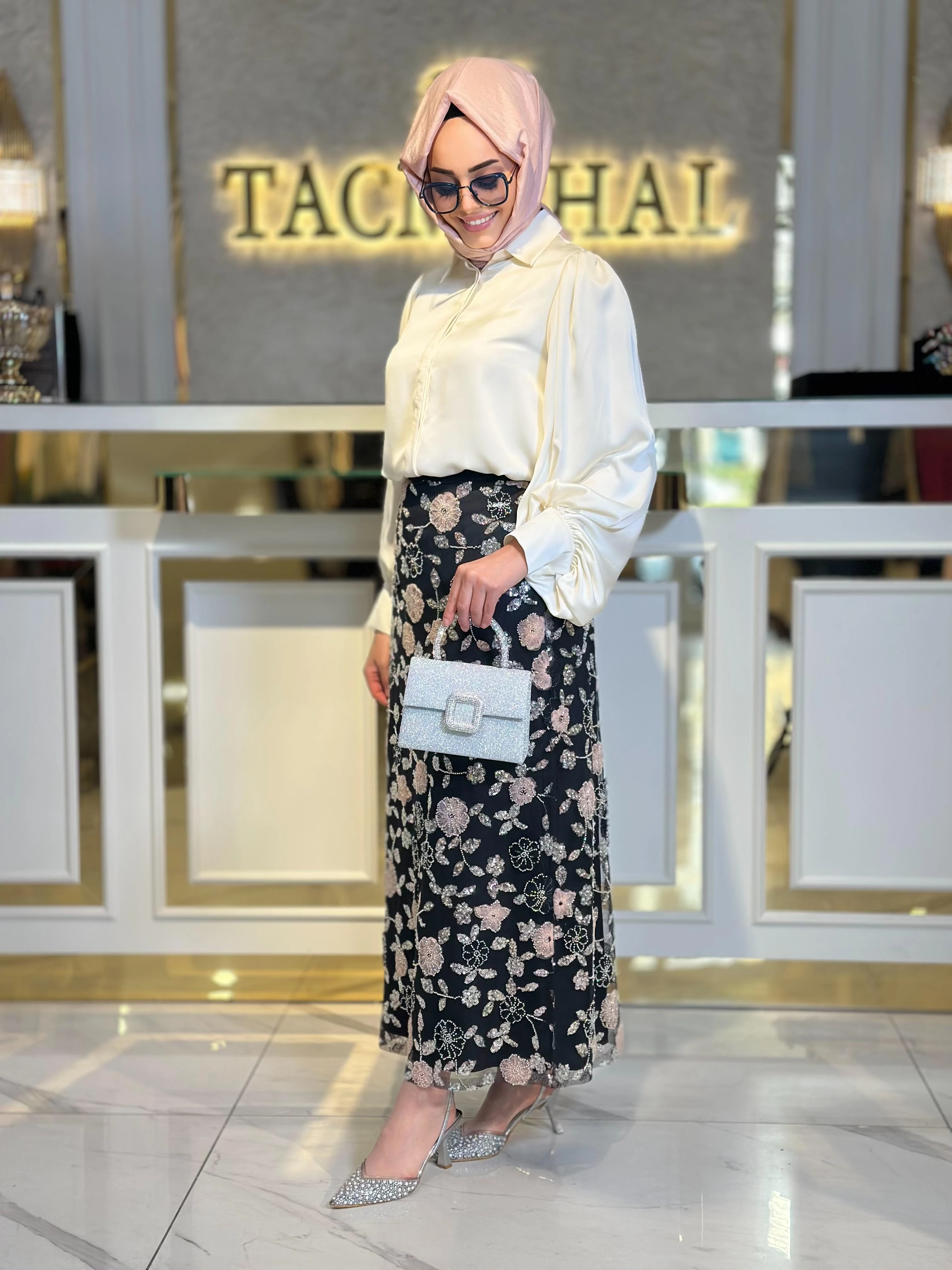 Taş Çiçekli Etek-Tac 56001