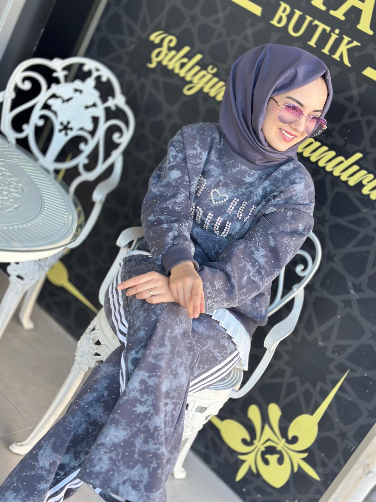 Önü Taşlı İthal Takım-Tac 85247