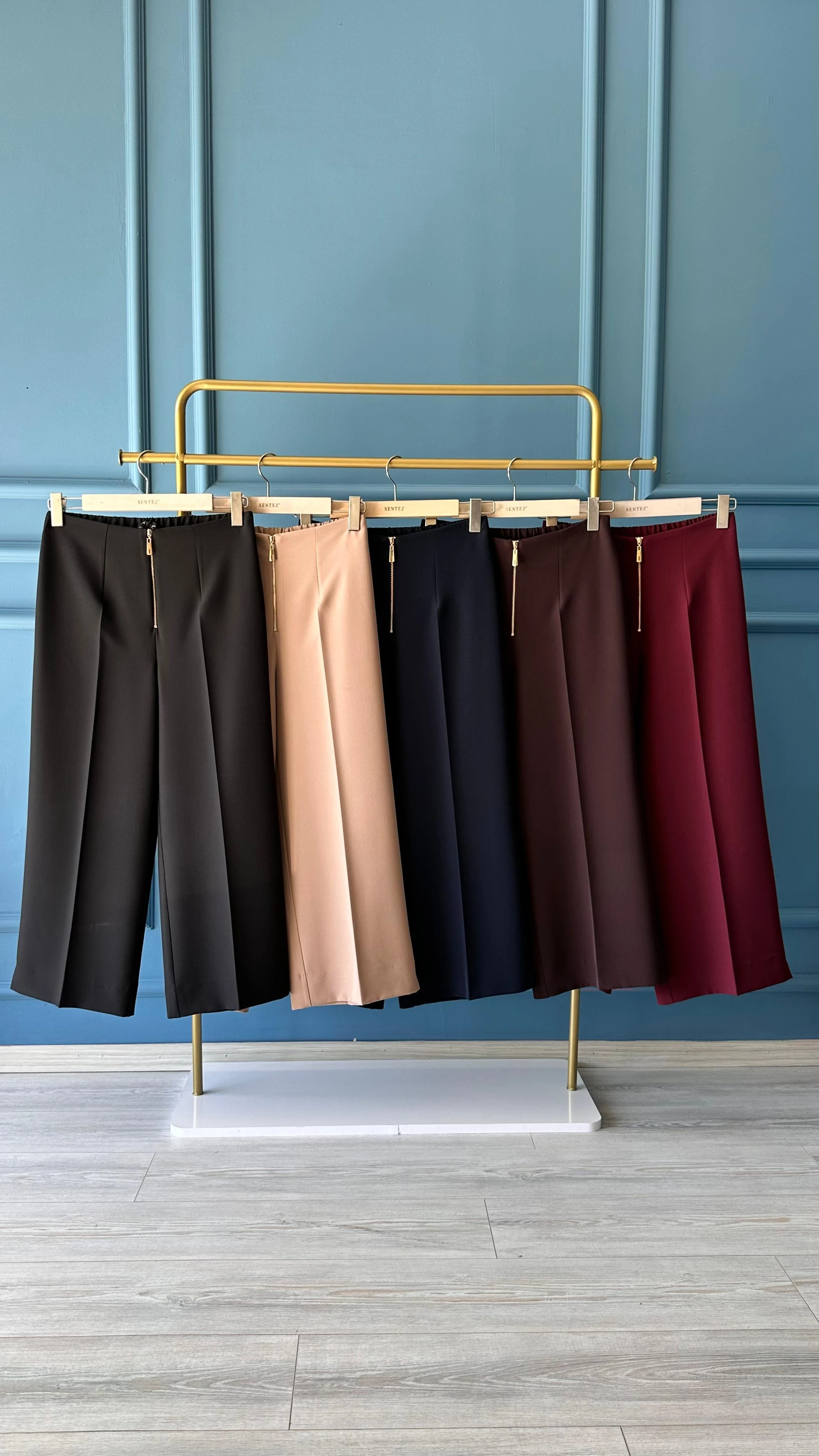 Kısa Geniş Paça Pant.-Tac 5566