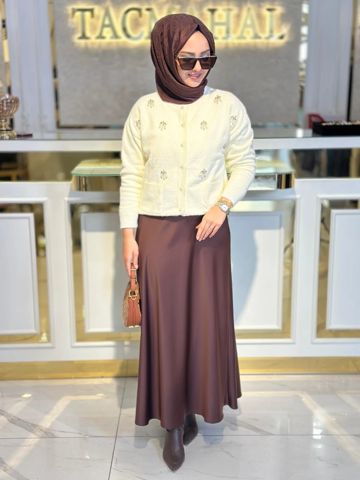 Önü İnci Taşlı Hırka-Tac 6101