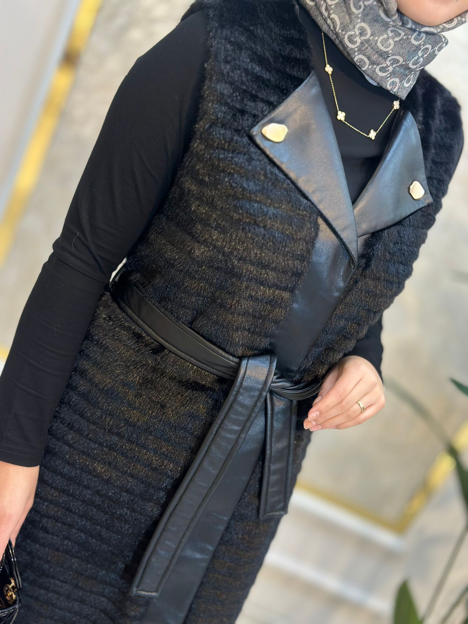 Angora Uzun Yelek-Tac 01522