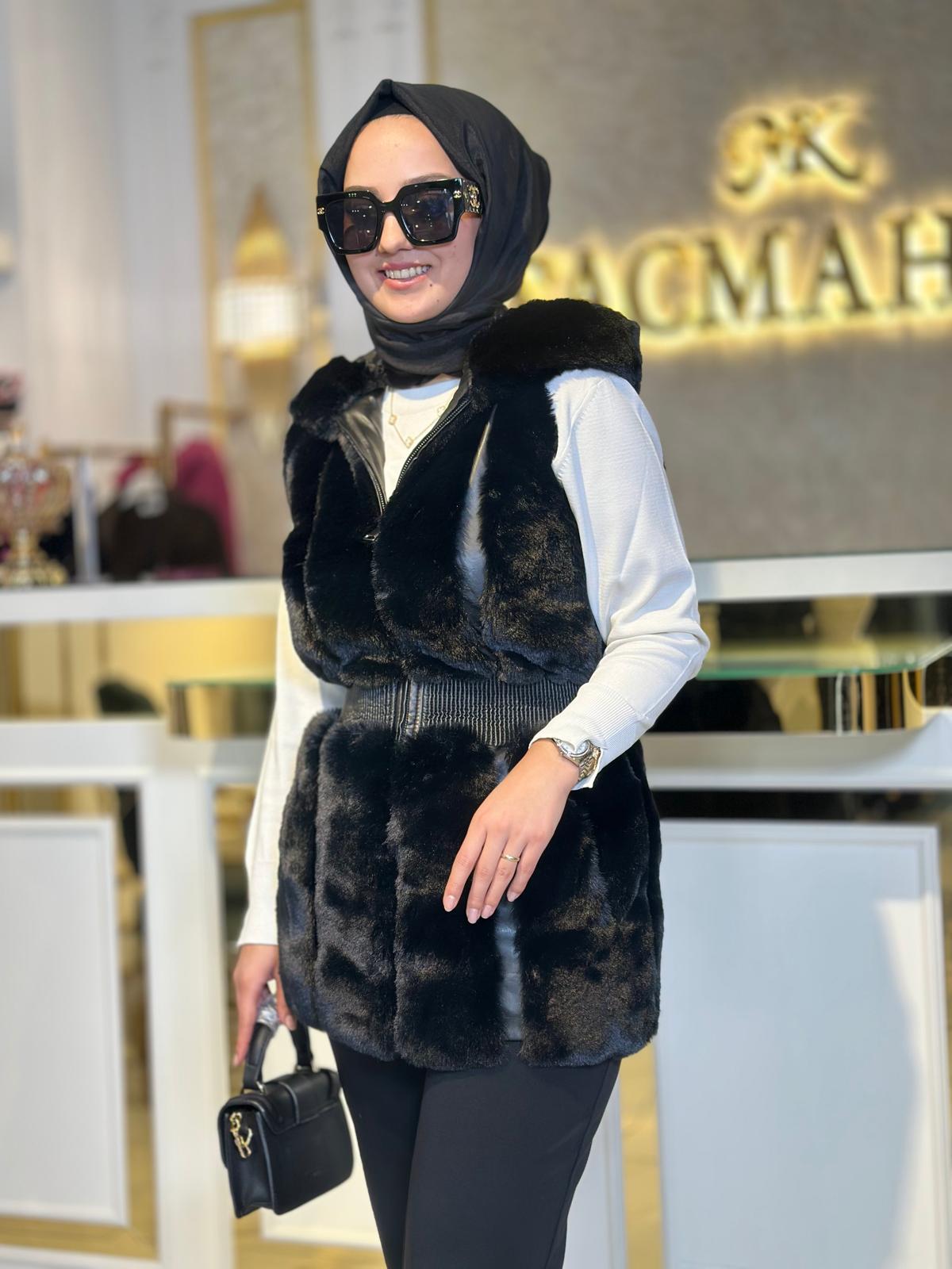 Brest Ribanalı Kürk Yelek-Tac 04591