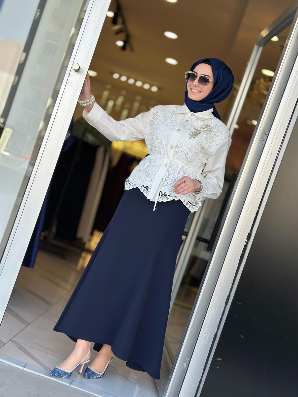 Dantelli Taşlı Gömlek-Tac 8623