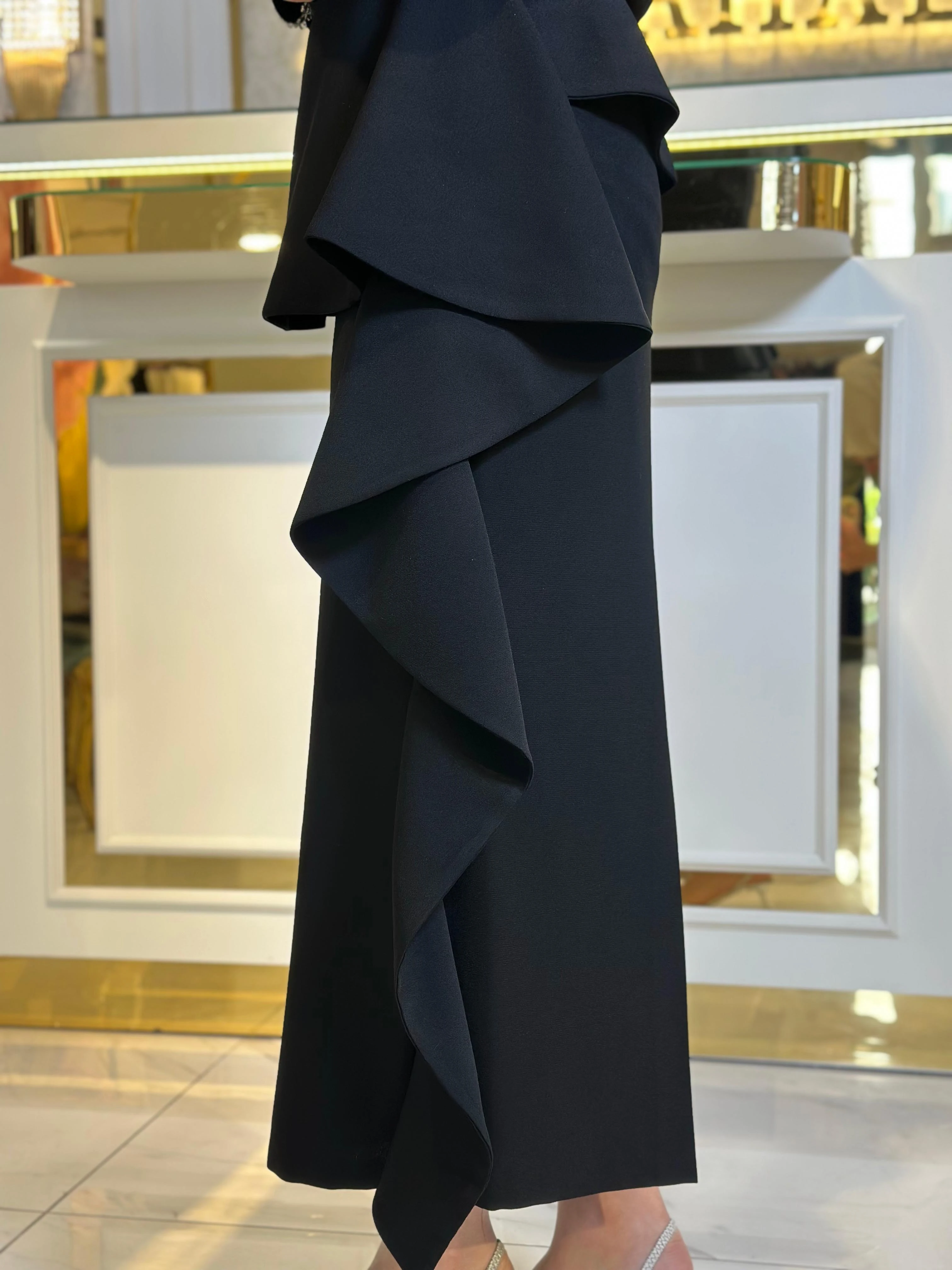 Yakası Taşlı Fırfırlı Takım-Tac 54007