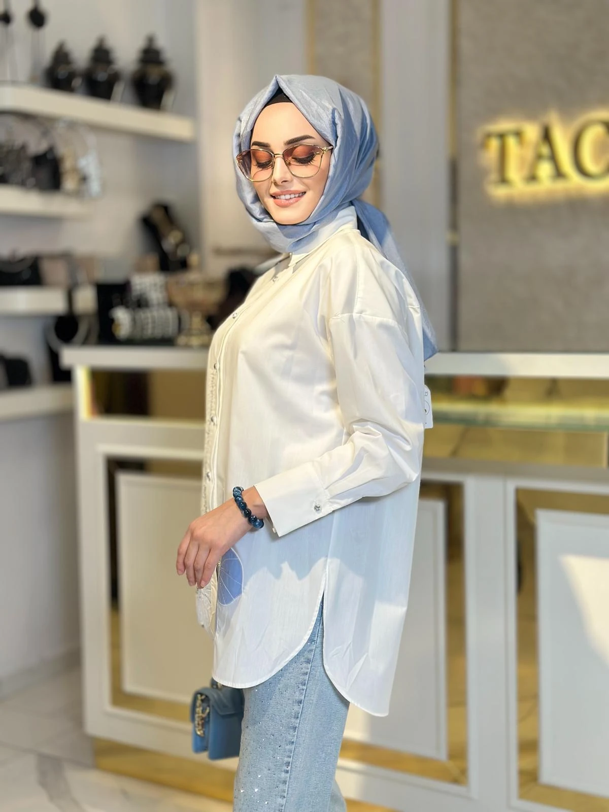 Nakışlı Taşlı Gömlek-Tac 8704