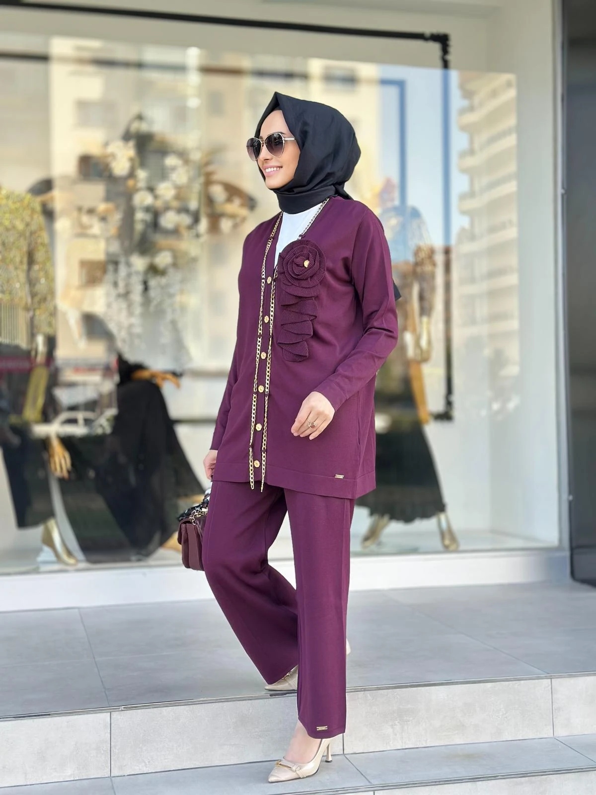 Gül Ve Zincir Det.Hırka-Tac 3089