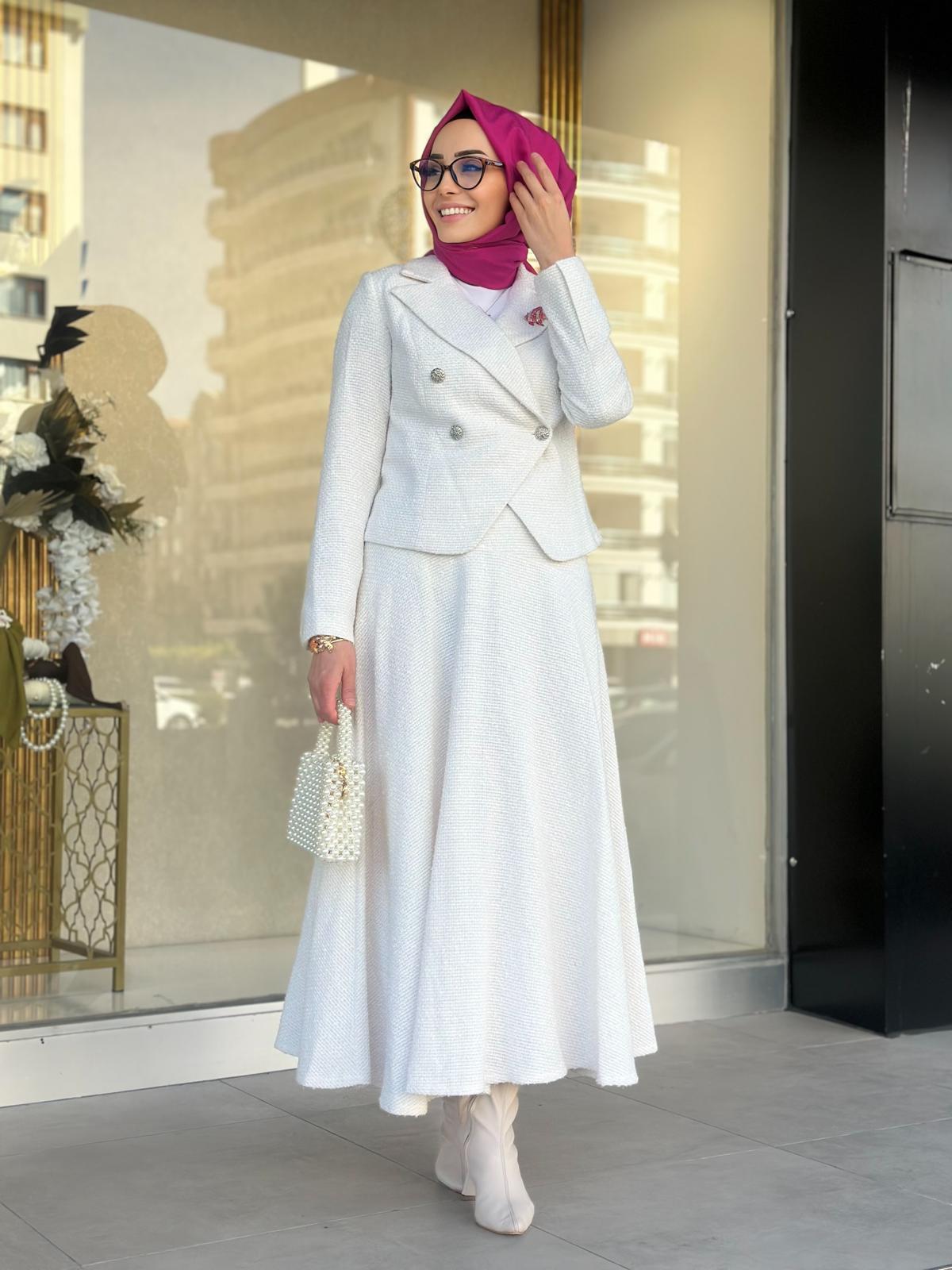 Tüvit Etekli Takım-Tac 31239 - Ekru