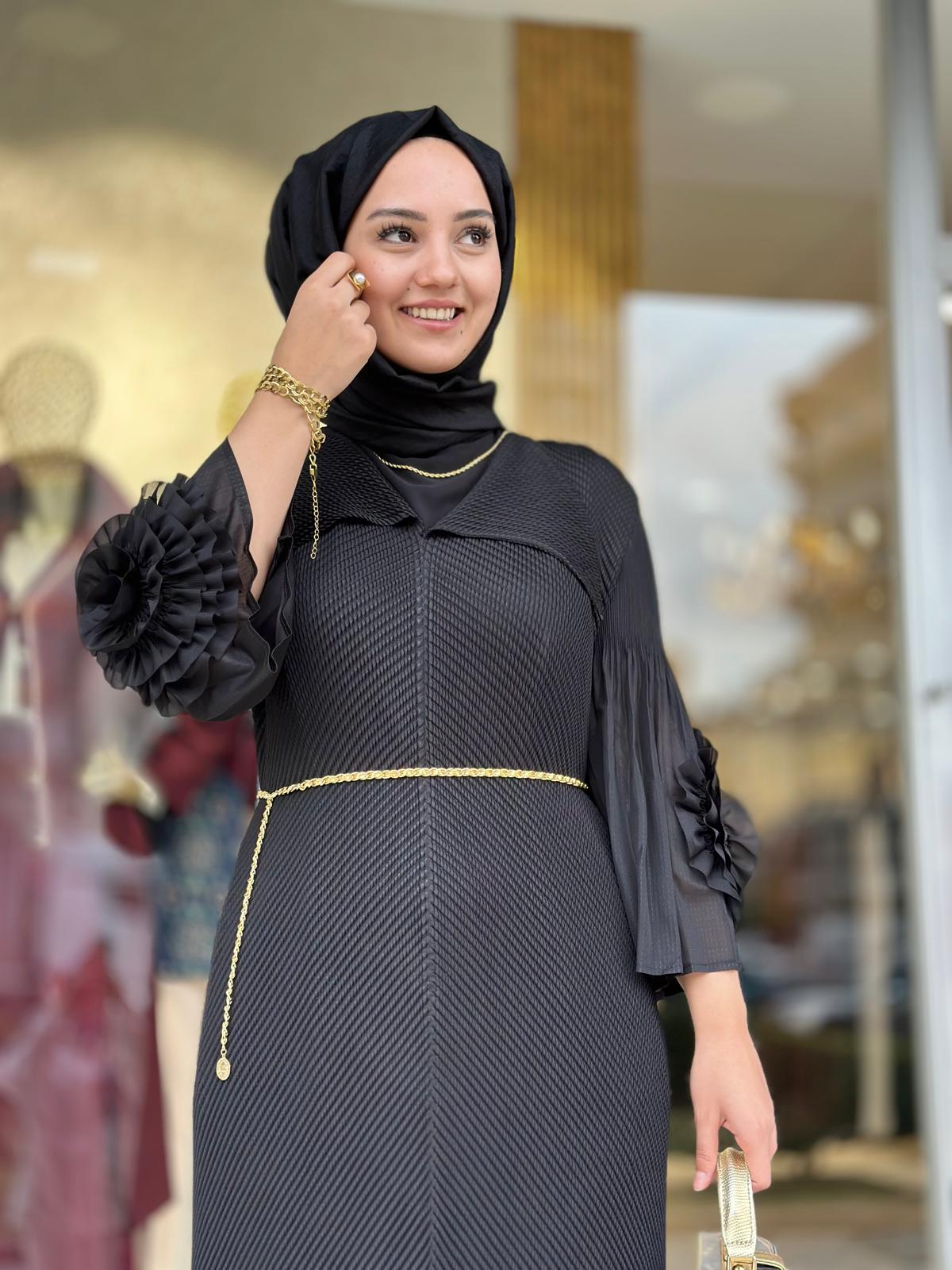 Püsküllü İthal Elbise-Tac