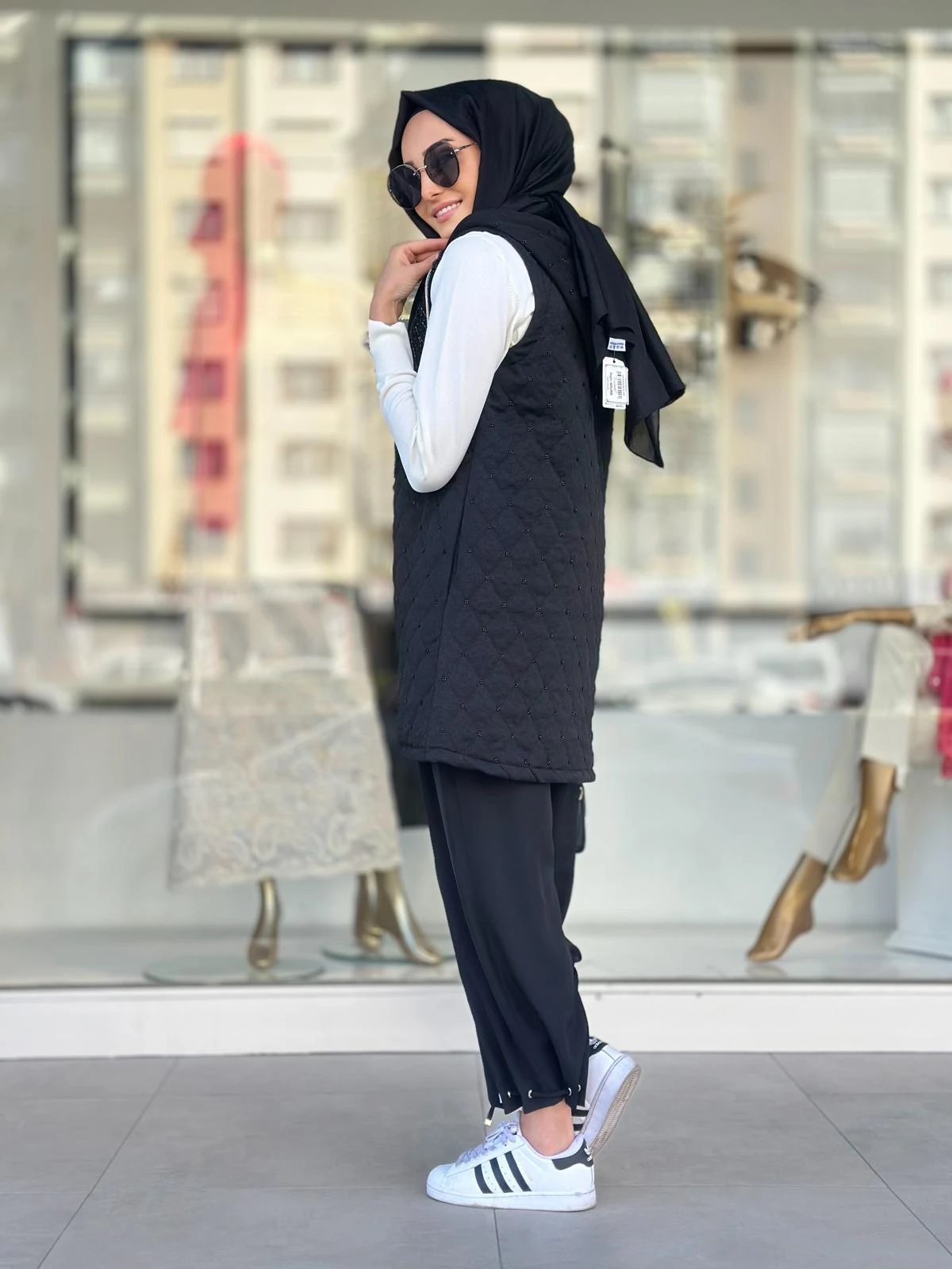 İşlemeli Yelek-Tac 4235