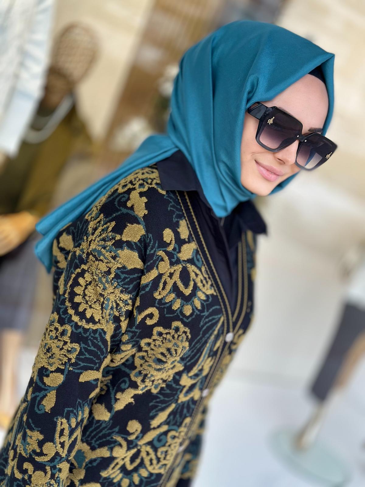 Çiçek Desenli Kabartmalı Hırka-Tac 21523