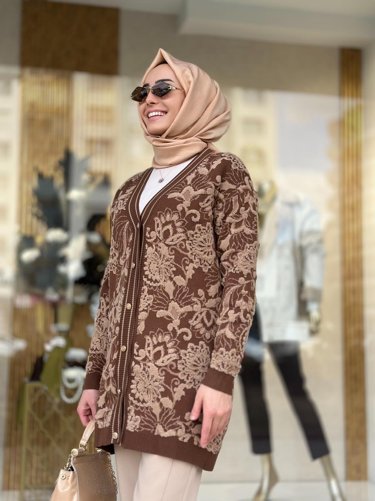 Çiçek Desenli Kabartmalı Hırka-Tac 21523 - KAHVERENGİ