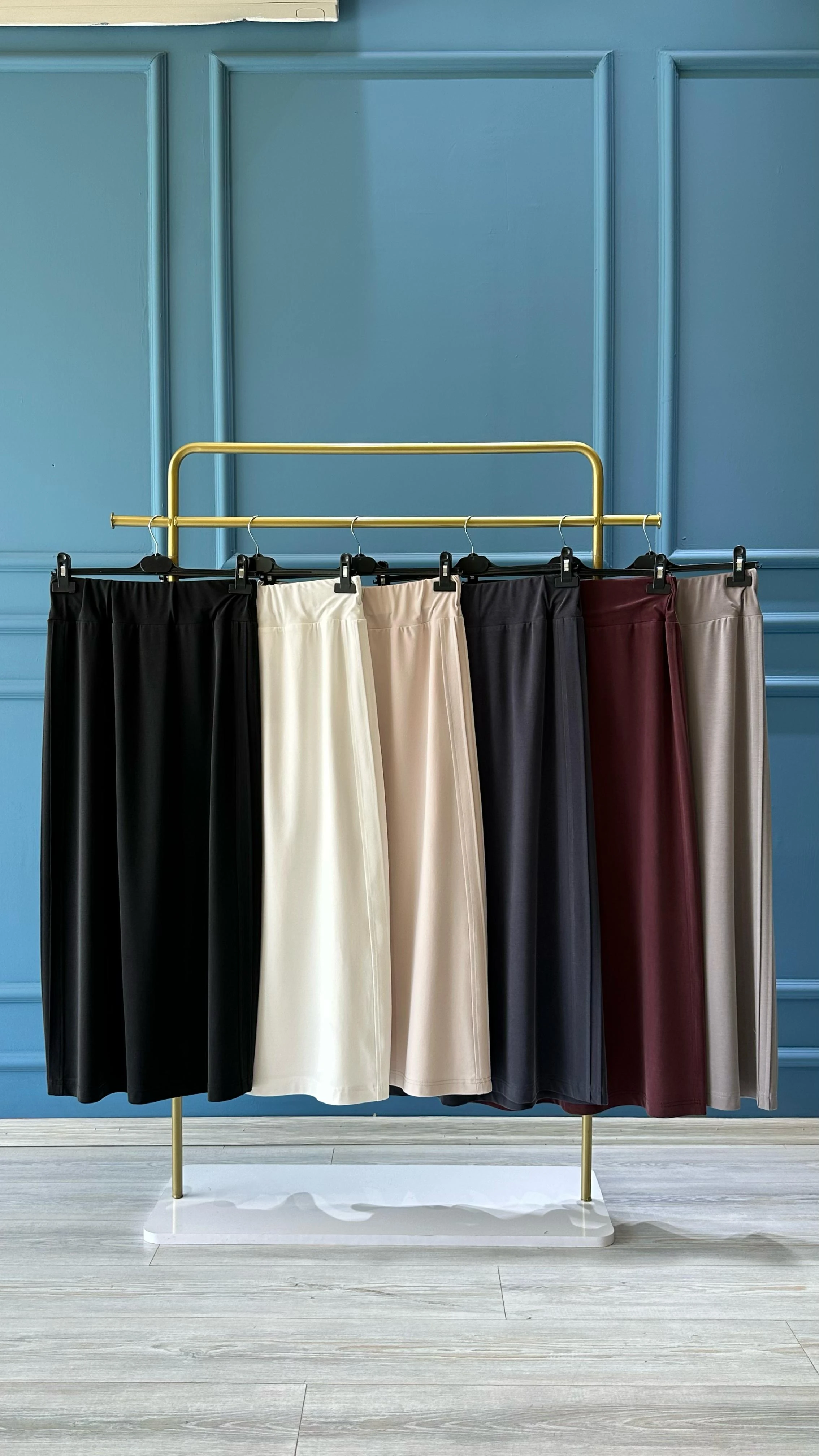 Yanı Nervürlü Etek-Tac 5461