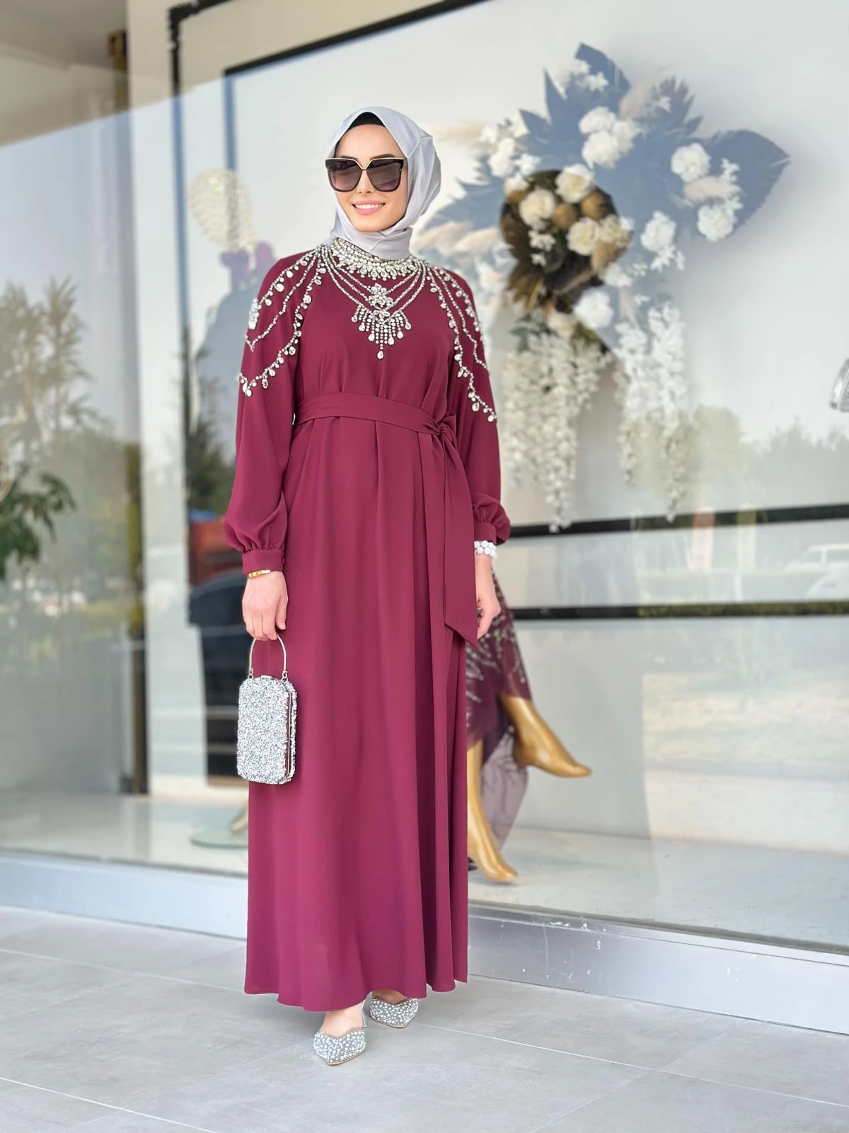 Yaka Ve Omuz Taş İşlemeli Elbise-Tac 4207