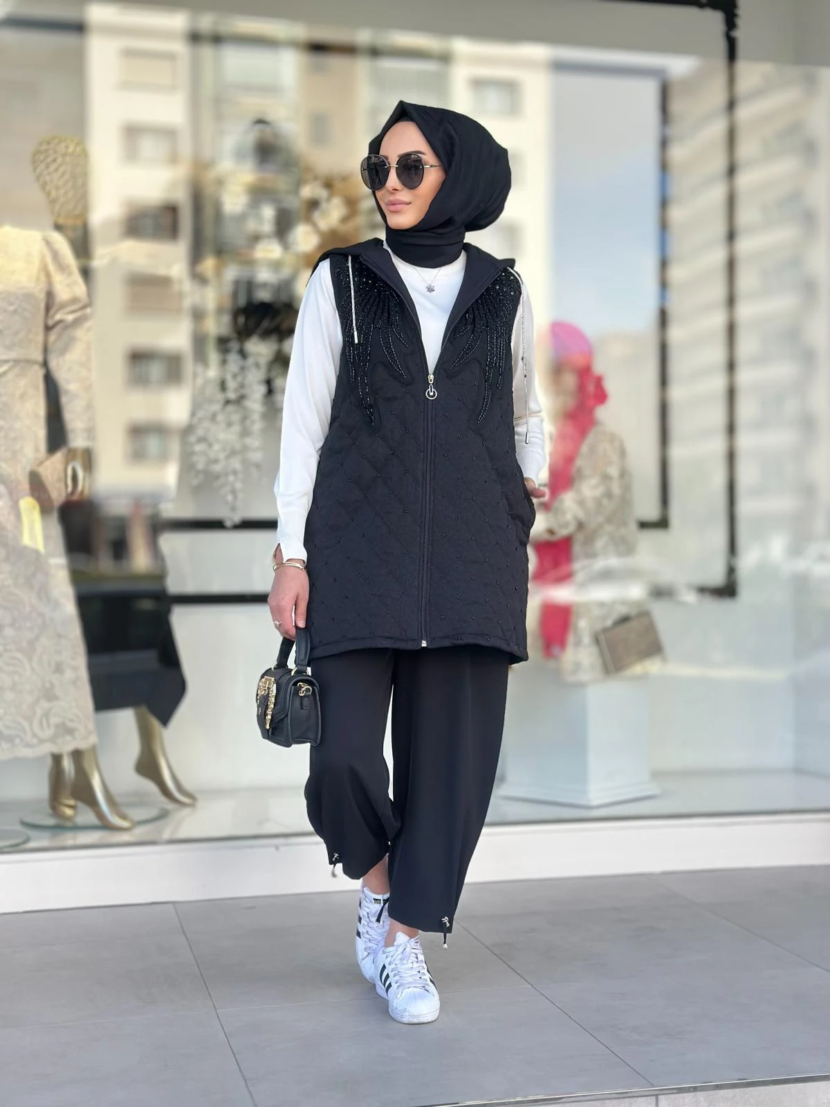 İşlemeli Yelek-Tac 4235