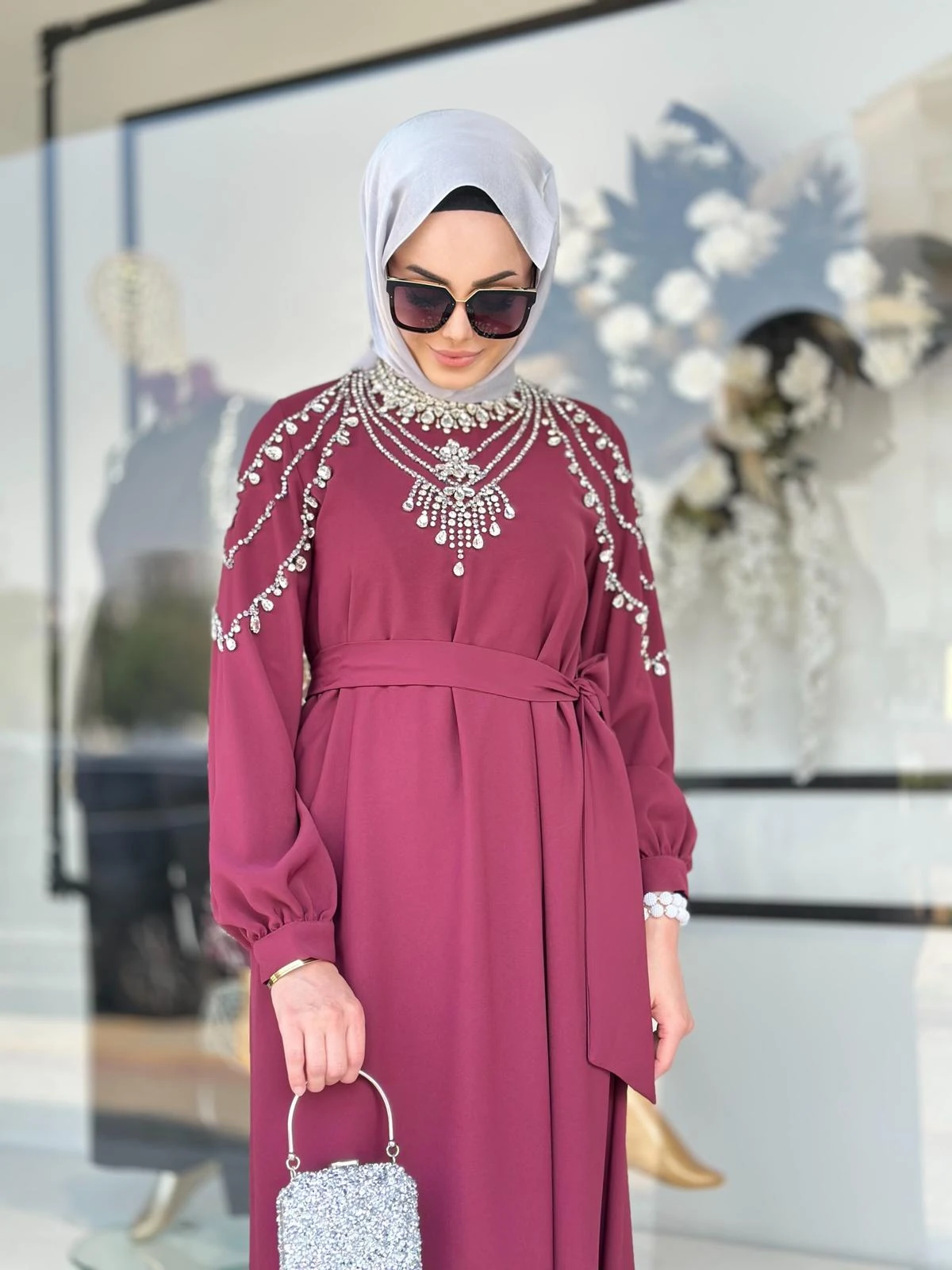 Yaka Ve Omuz Taş İşlemeli Elbise-Tac 4207