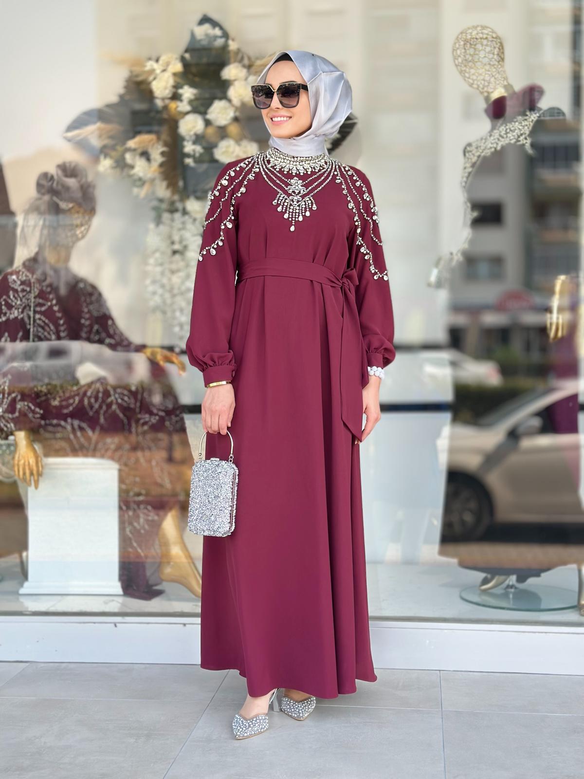 Yaka Ve Omuz Taş İşlemeli Elbise-Tac 4207