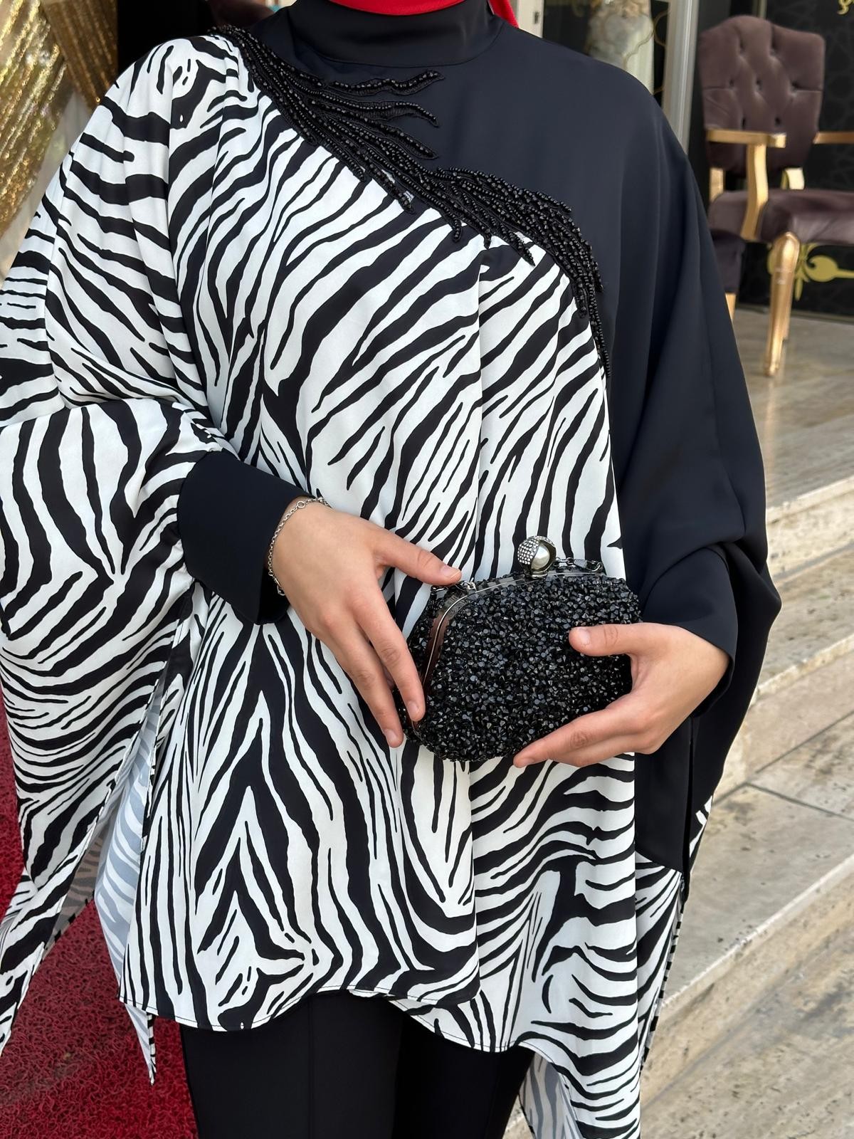 Zebra Desenli Pelerin-Tac 1110