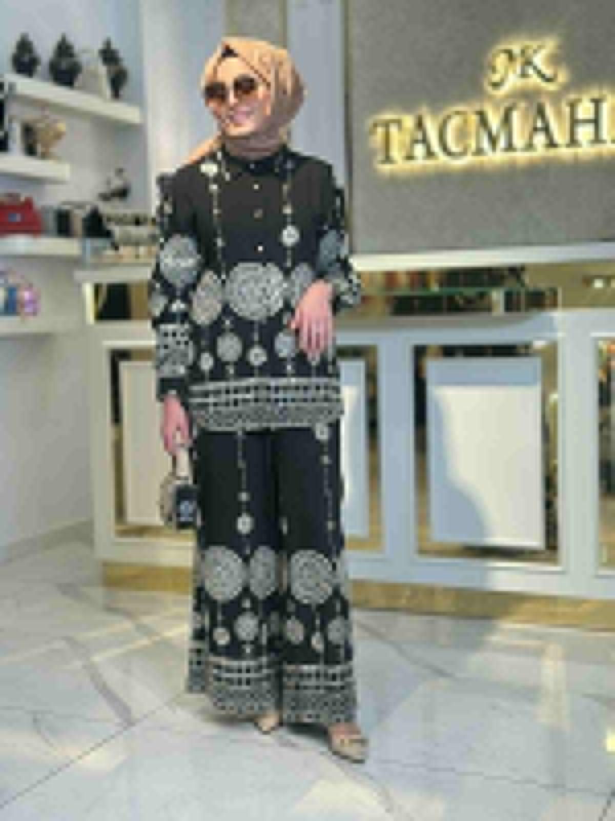 İşlemeli İthal Takım-Tac 0070