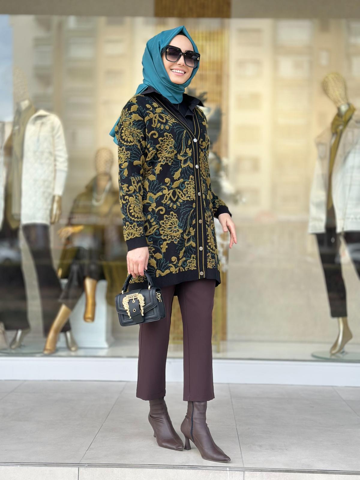 Çiçek Desenli Kabartmalı Hırka-Tac 21523