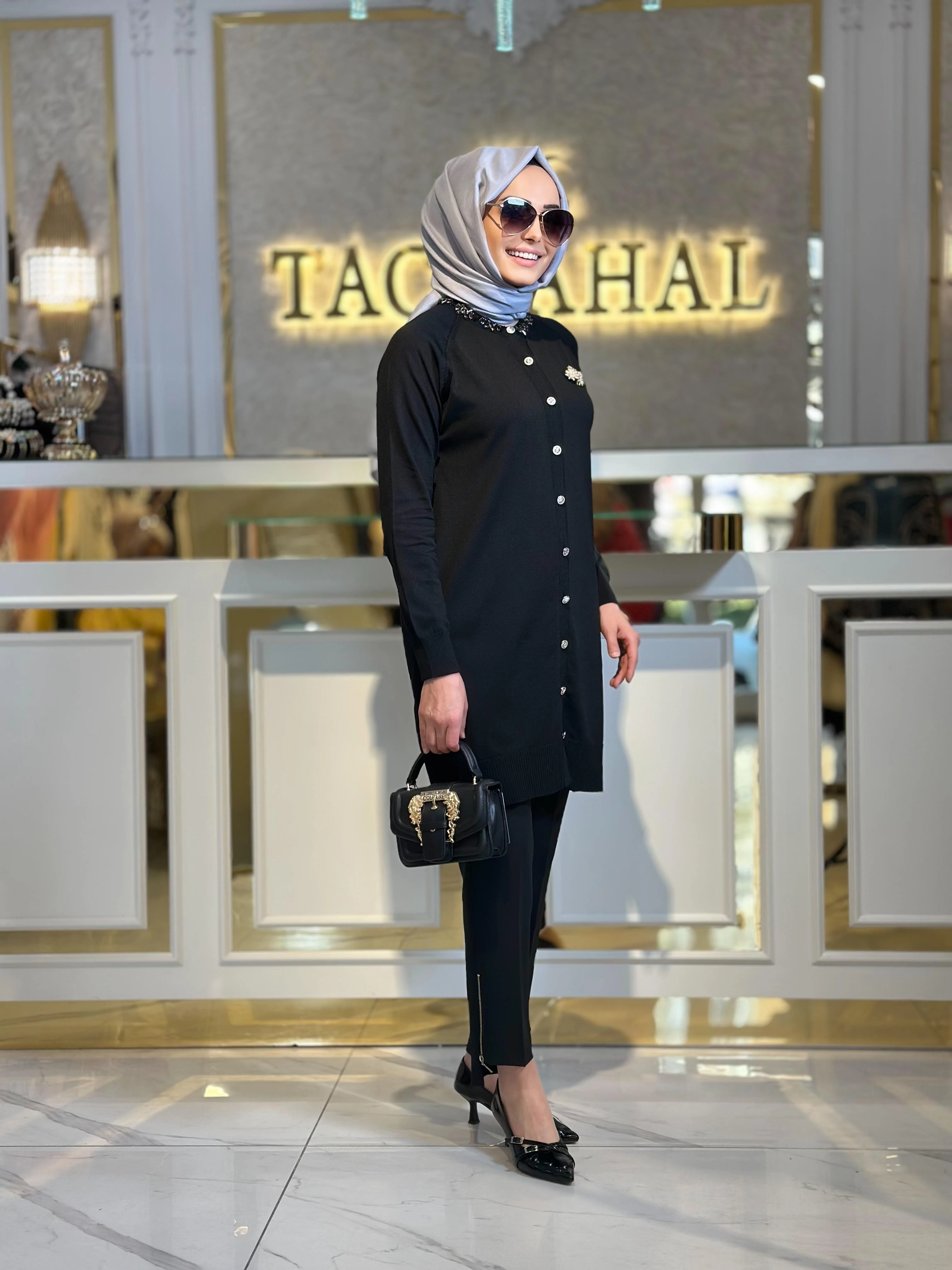 Nuss Taş Yakalı Hırka-Tac 300T