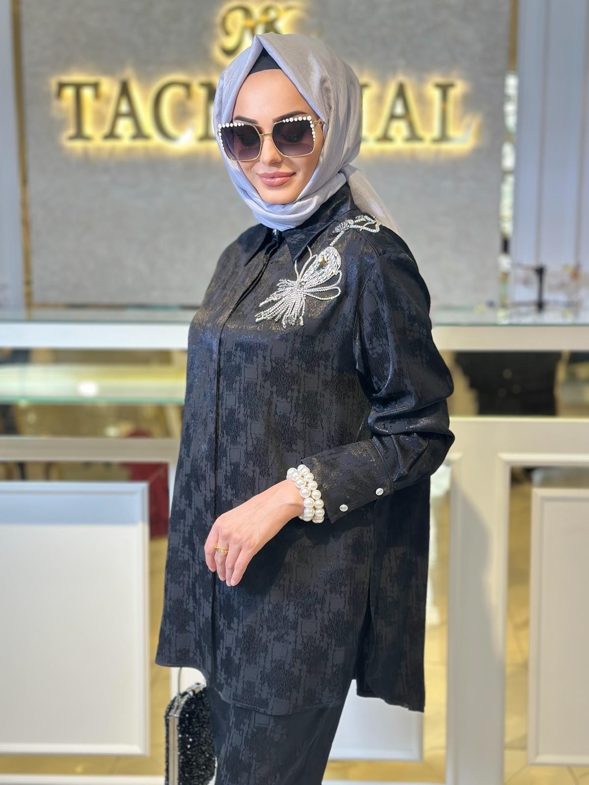 Omzu Taşlı Jakar Takım-Tac 1520