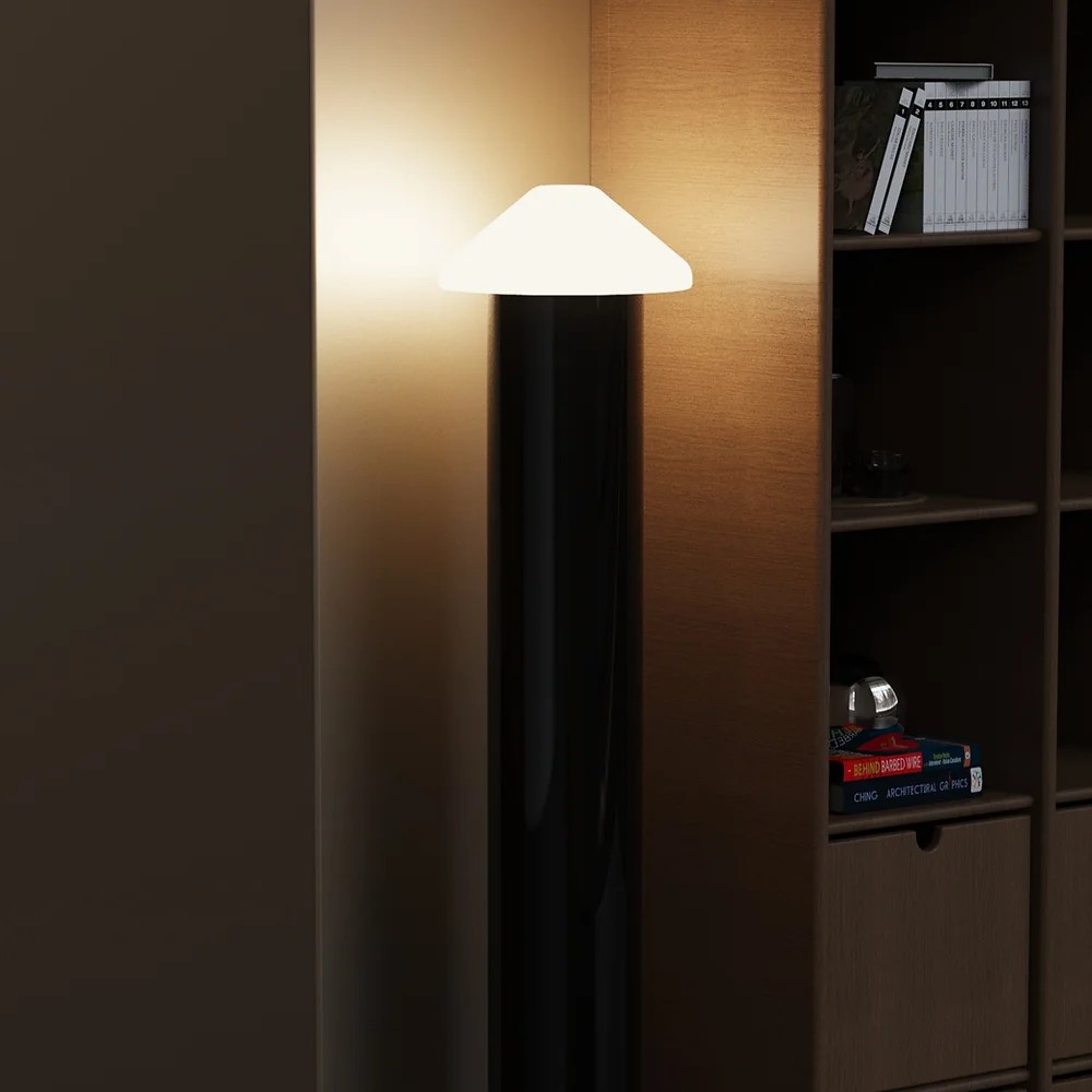 Sade Floor Lamp Black