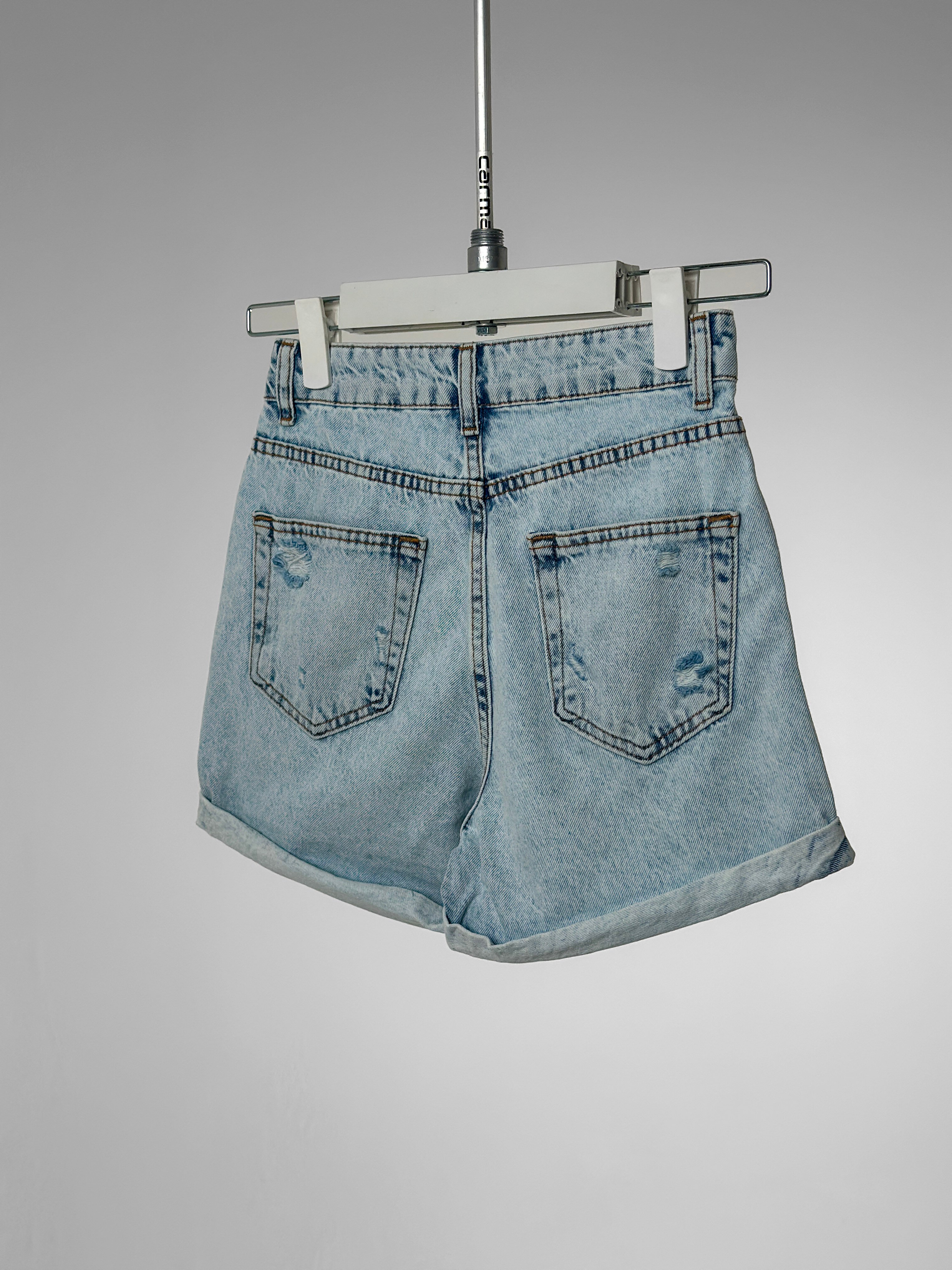 Raw Edge Denim Şort