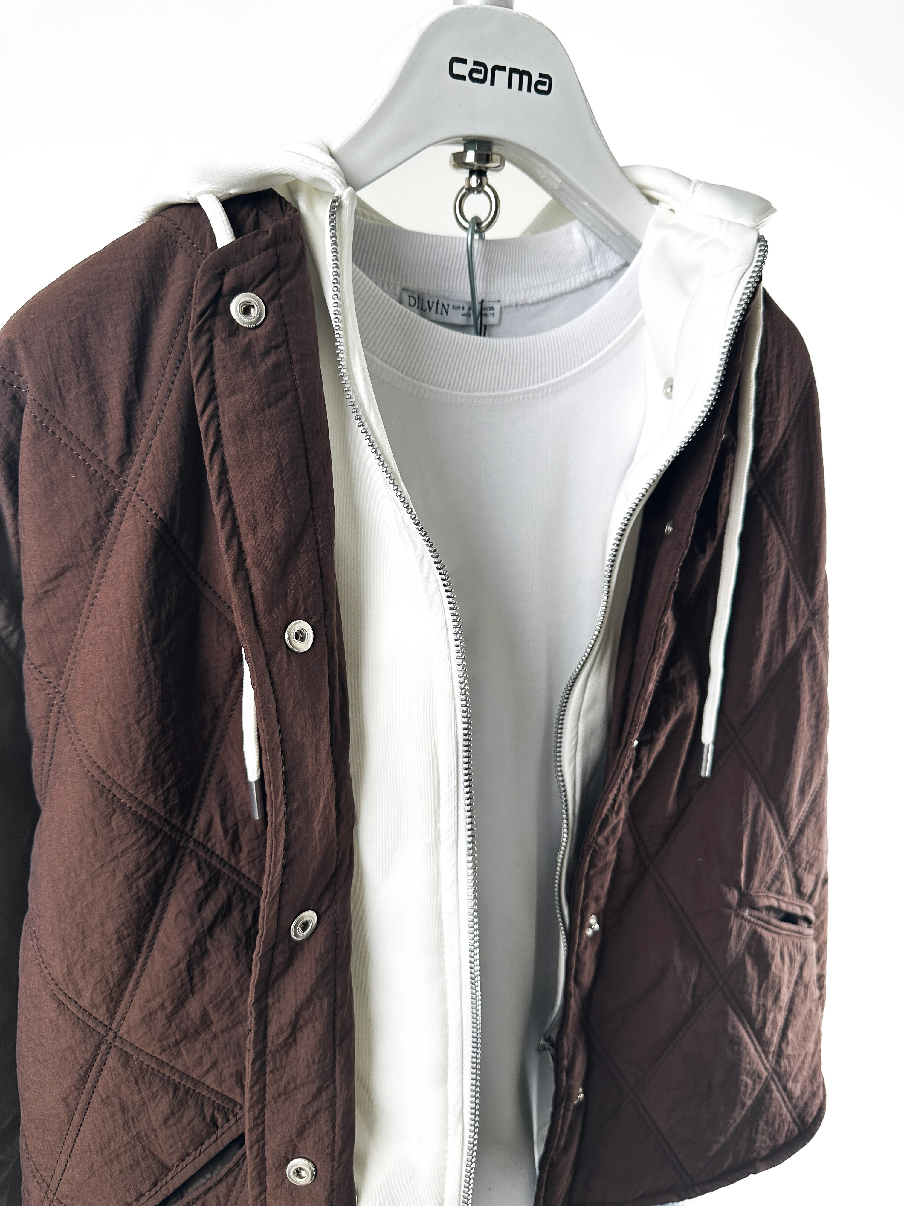 Kapitone Doku Detaylı Mont