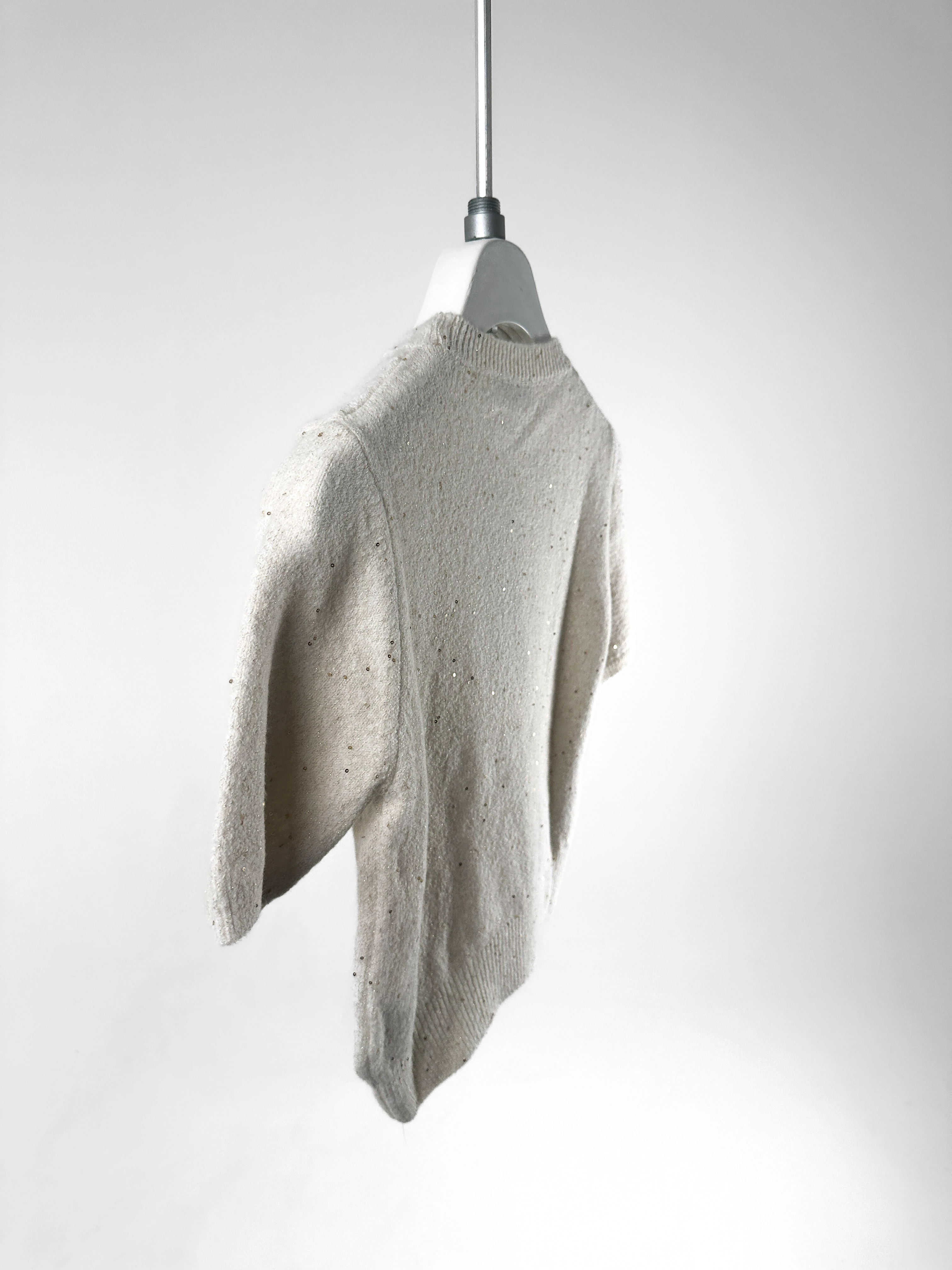 Pul Dokulu Simli Kısa Kol Kazak