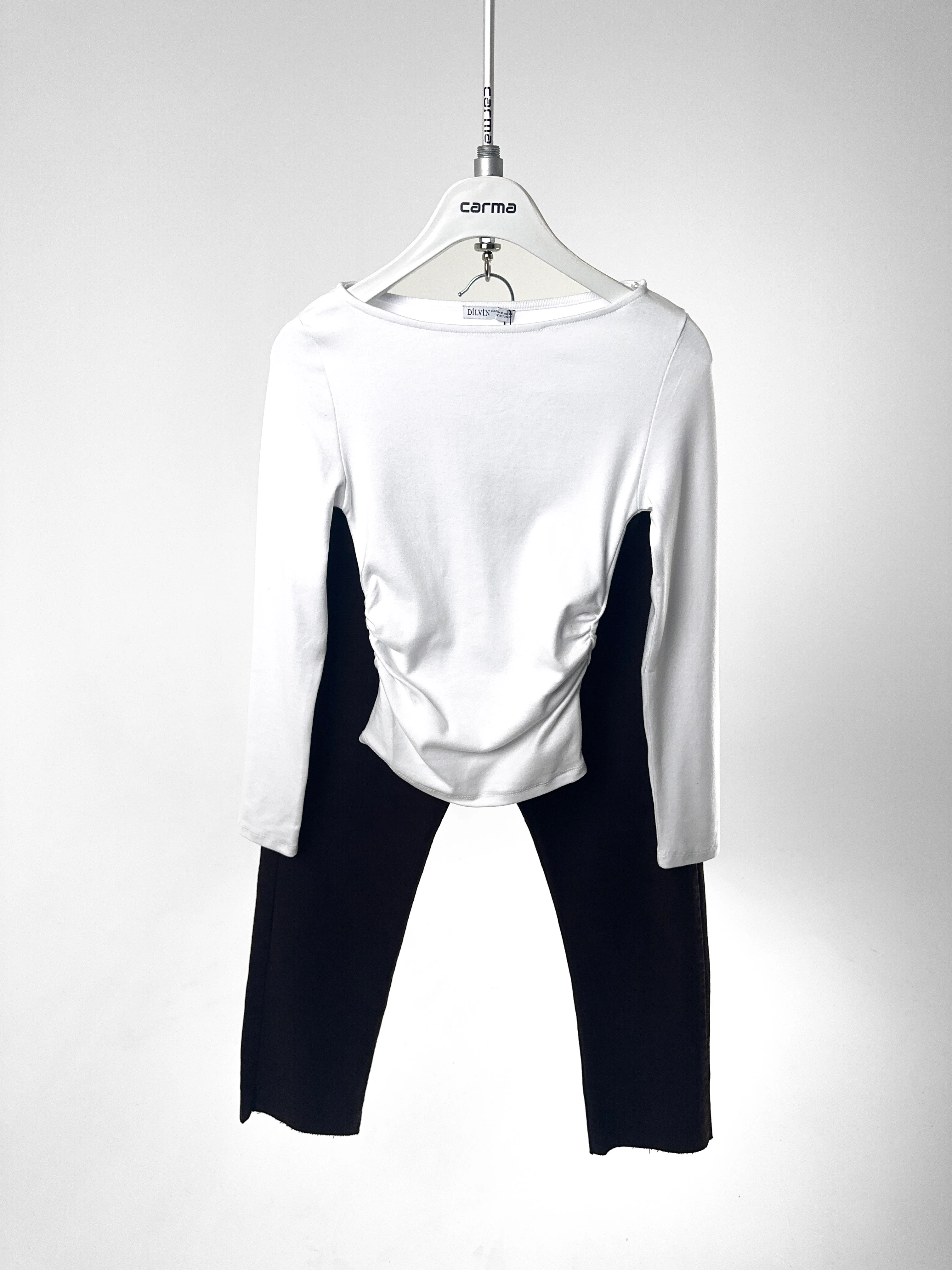 Büzgü Detaylı Bluz - beyaz