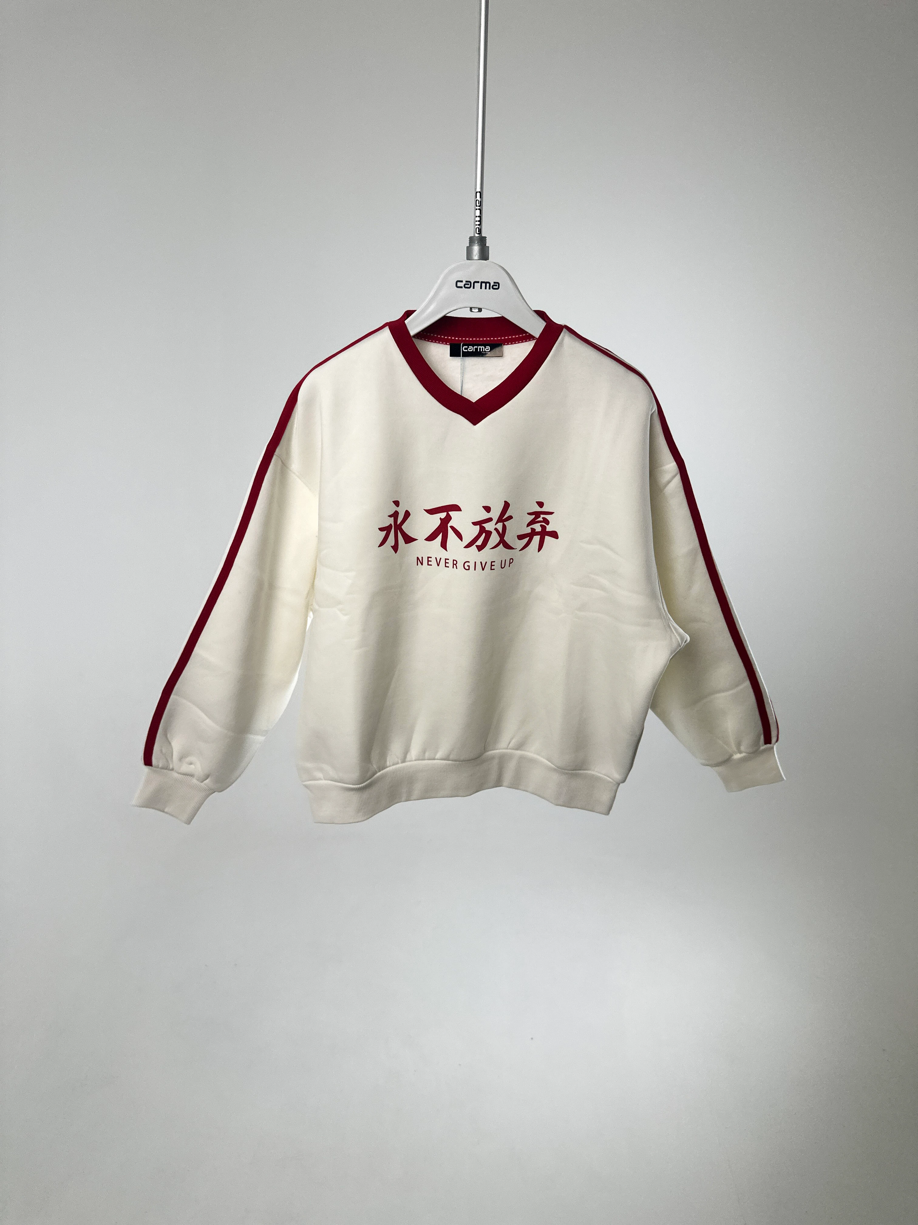 V Yaka Şerit Detaylı Sweatshirt - ekru