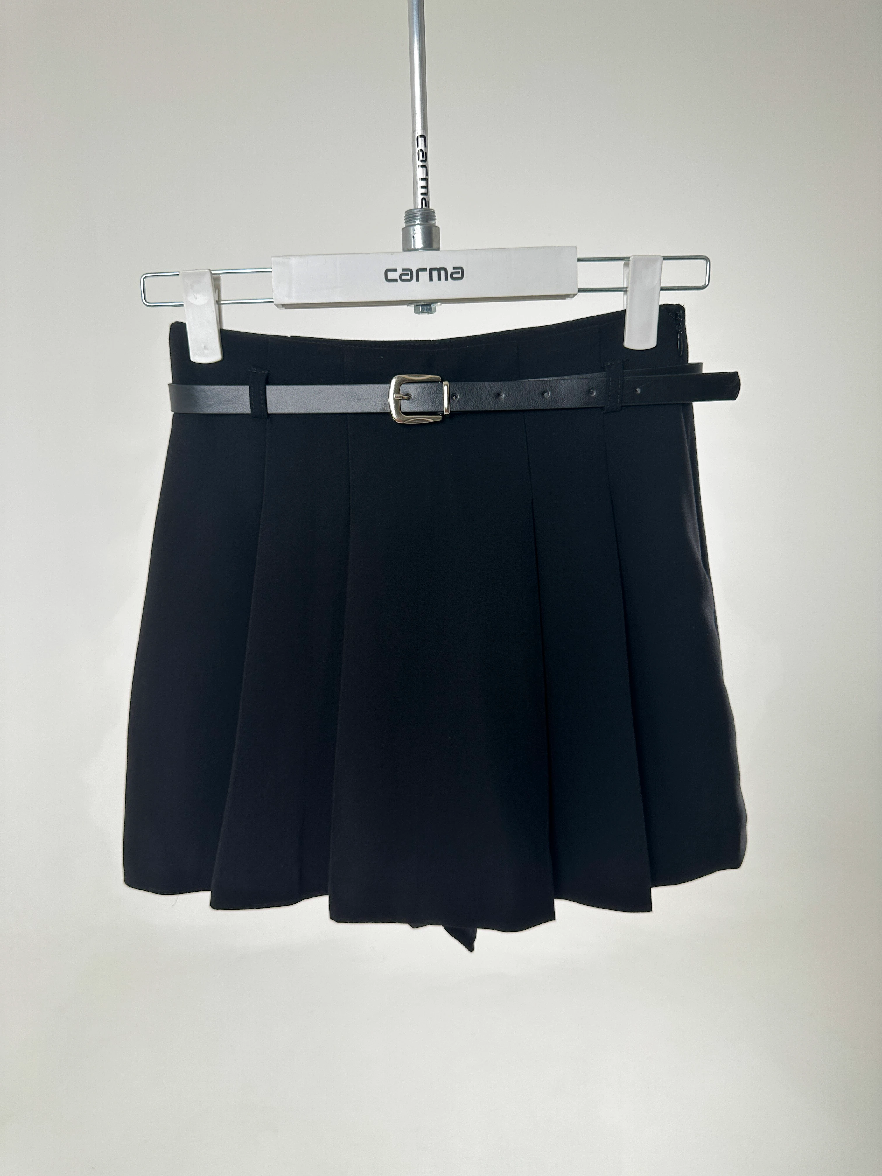 Kemerli Pileli Şort Etek - siyah