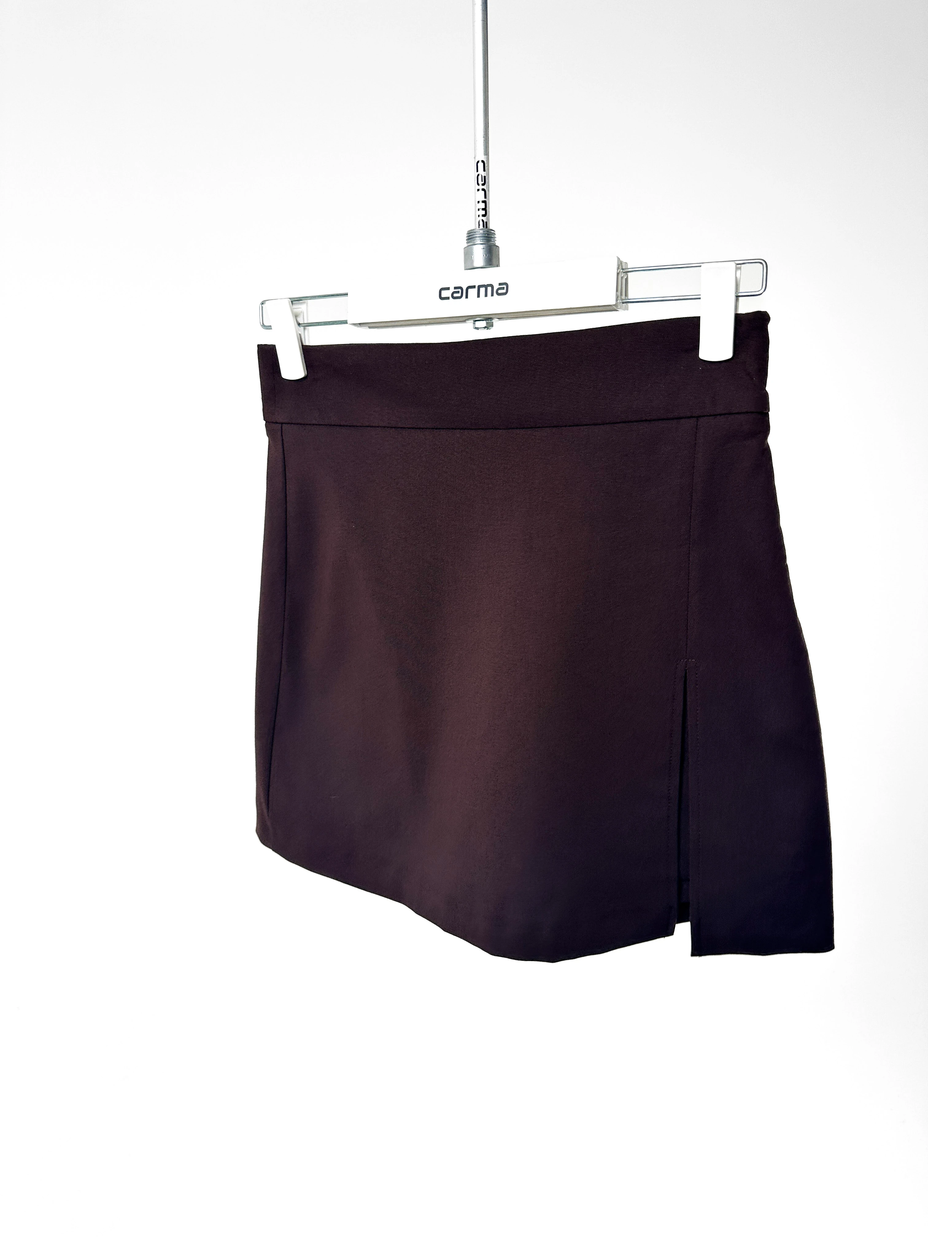 Yırtmaç Detaylı Şort Etek