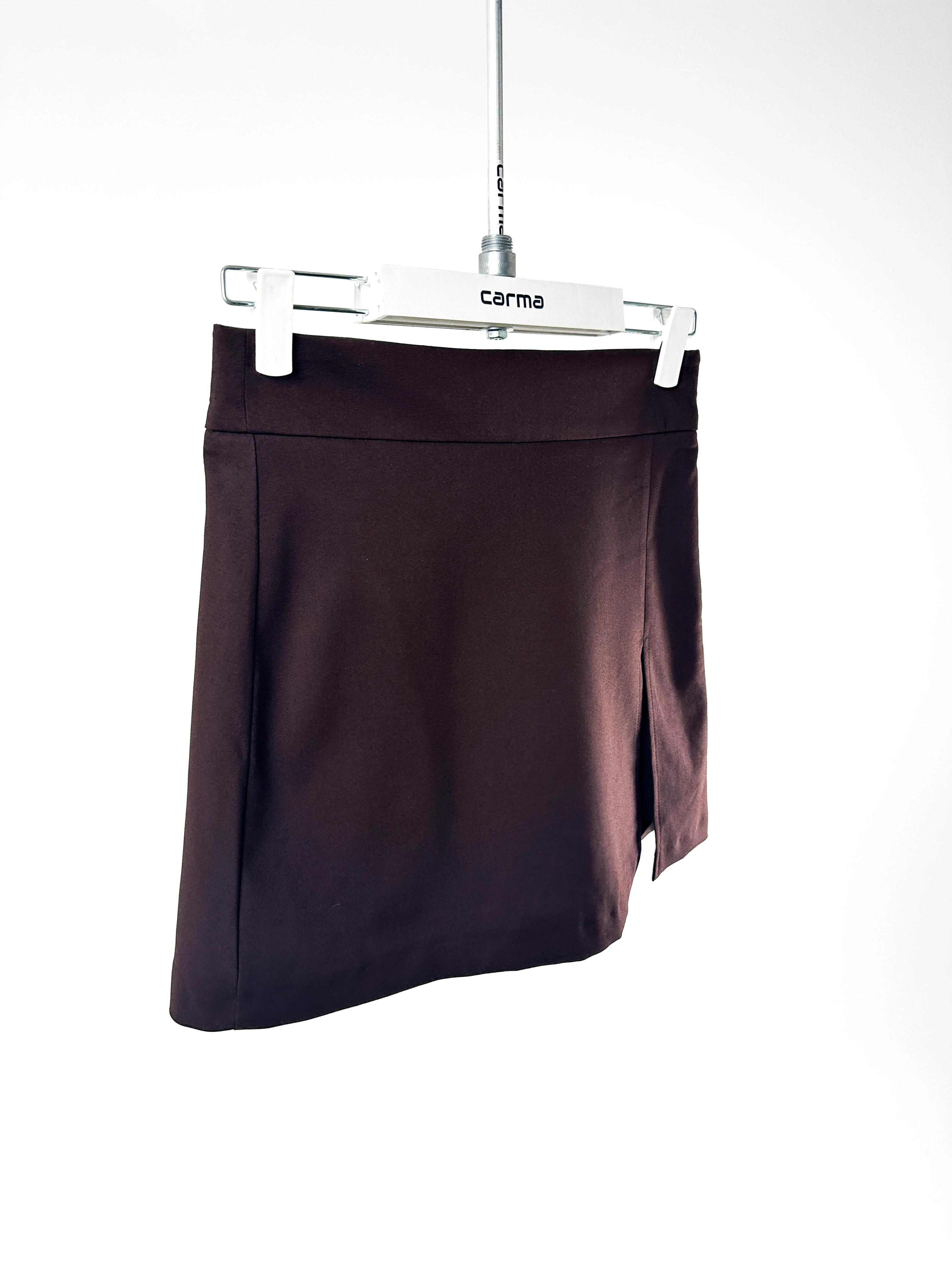 Yırtmaç Detaylı Şort Etek