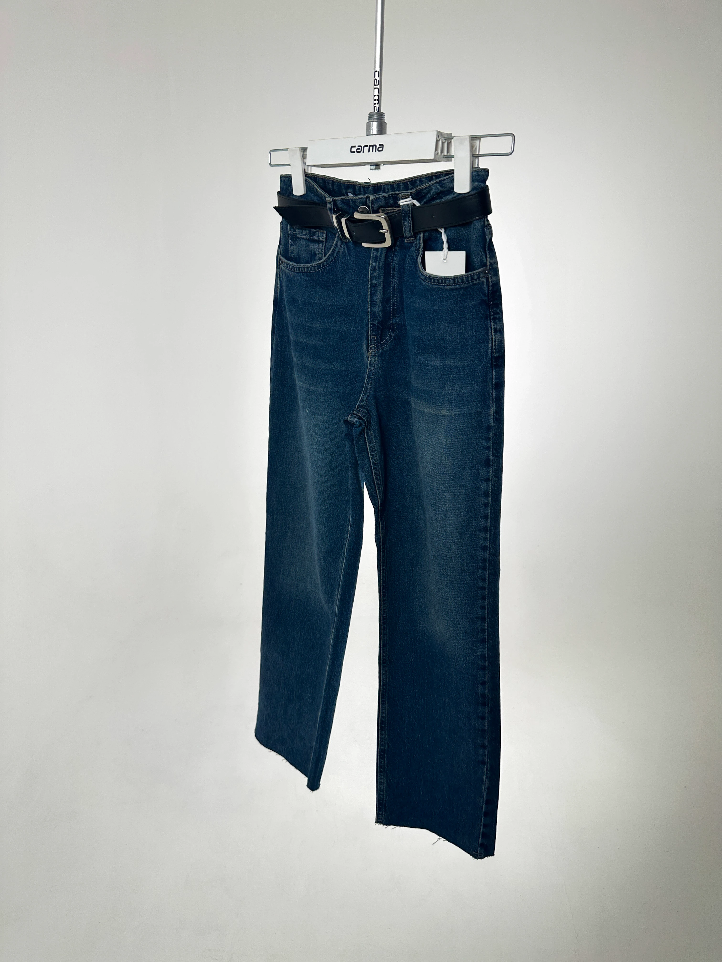 Kemerli Kesik Paça Jean