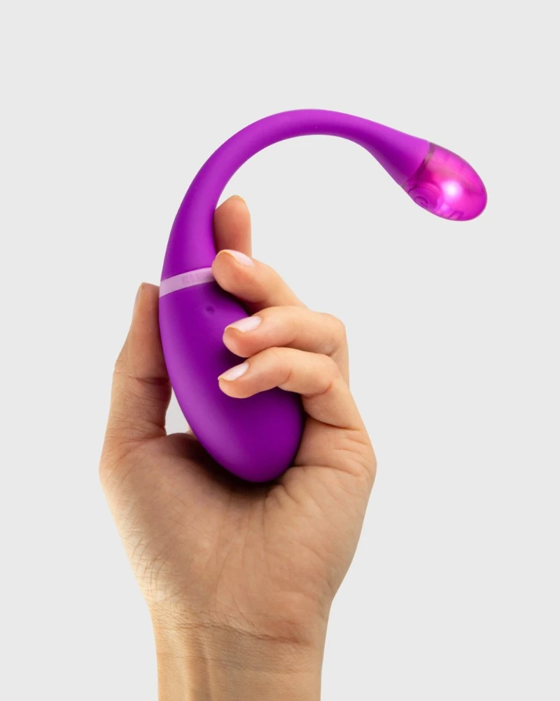 OhMiBod Esca 2 Akıllı Telefondan Kontrol Edilebilen Giyilebilir Vibratör