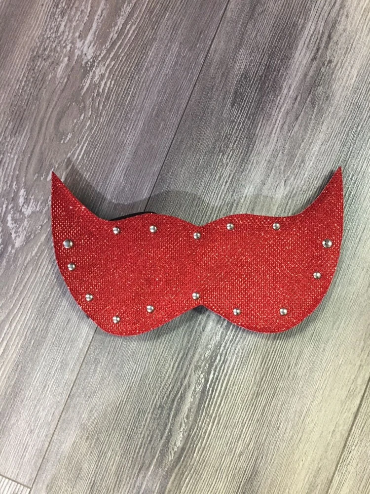 Simli Kırmızı Renkli Kapalı Göz Maskesi