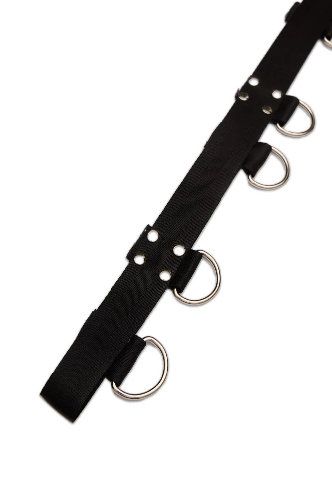 Siyah Yatağa Ayarlanabilir Yatak Kelepçesi