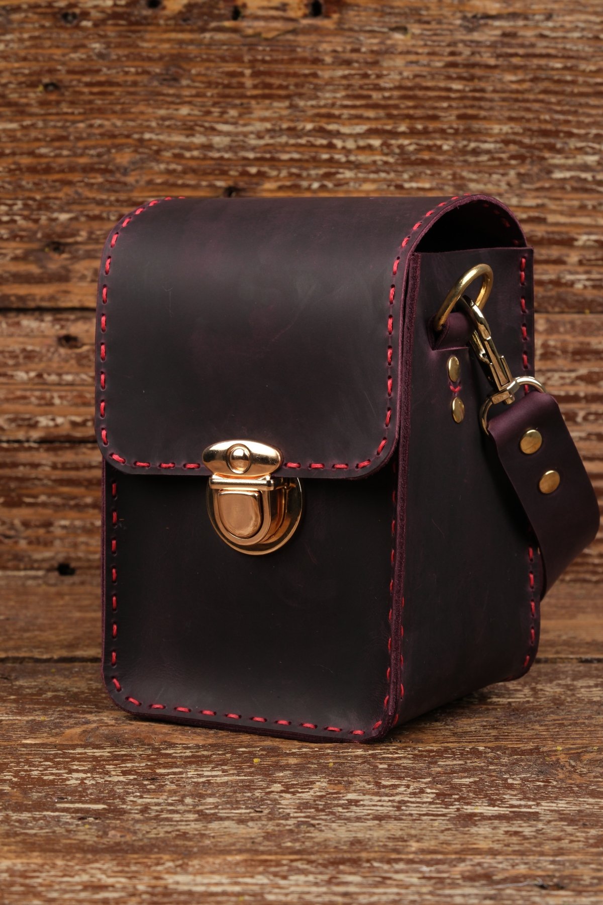 El Yapımı %100 Hakiki Dana Derisi Mini Omuz Çantası 12cmx11cmx18cm SM-D-0066 - mor