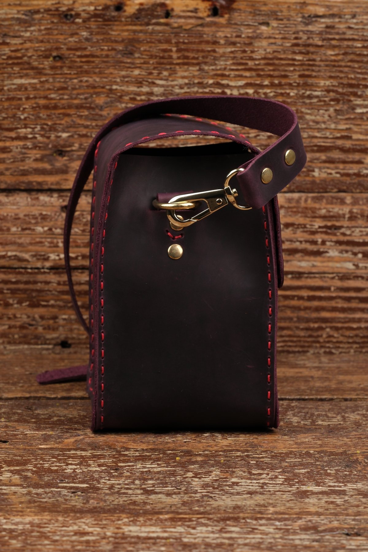 El Yapımı %100 Hakiki Dana Derisi Mini Omuz Çantası 12cmx11cmx18cm SM-D-0066 - mor