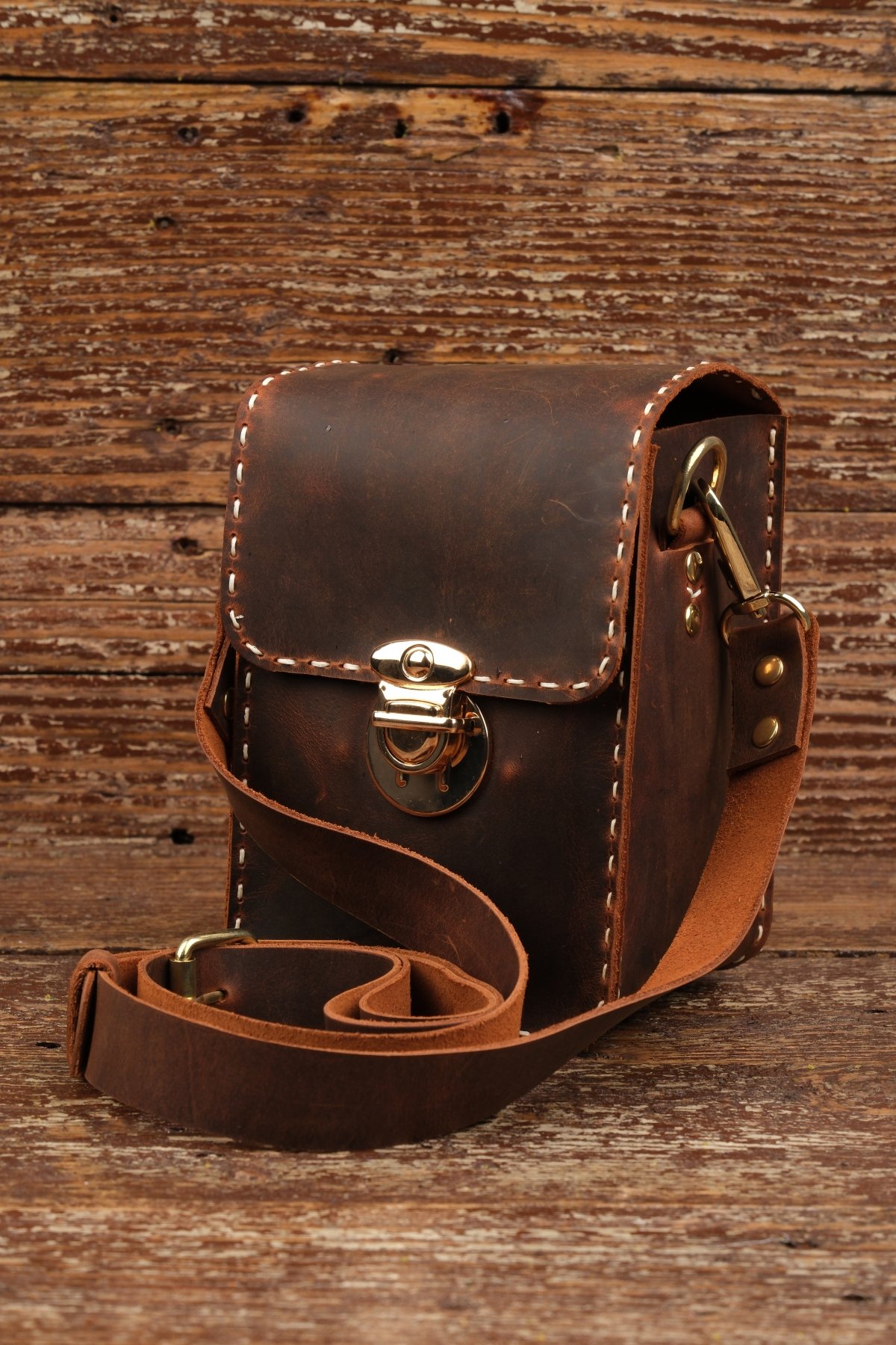 El Yapımı %100 Hakiki Dana Derisi Mini Omuz Çantası 12cmx11cmx18cm SM-D-0066 - taba