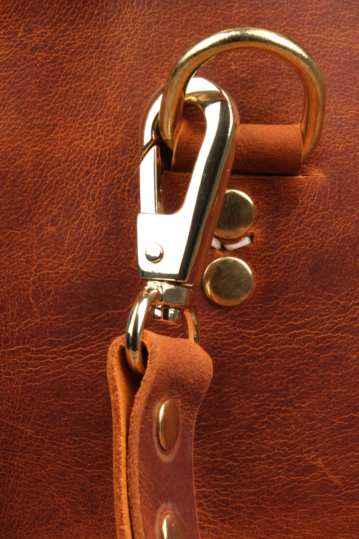 El Yapımı %100 Hakiki Dana Derisi Mini Omuz Çantası 12cmx11cmx18cm SM-D-0066 - camel