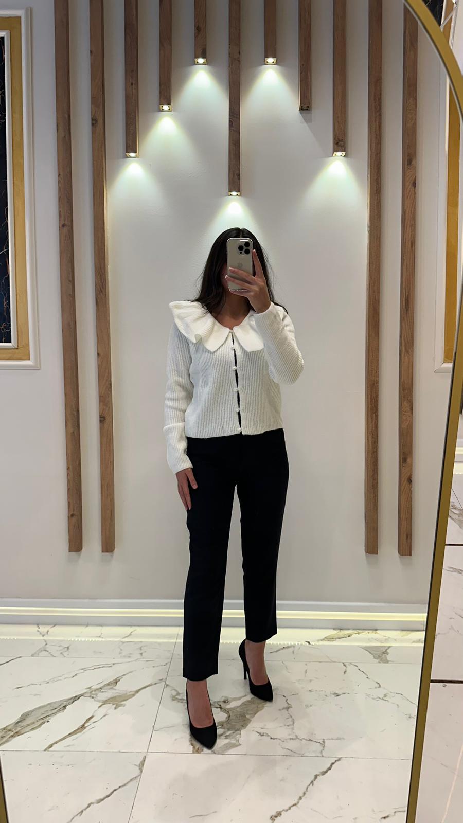 Fırfır Yakalı Hırka